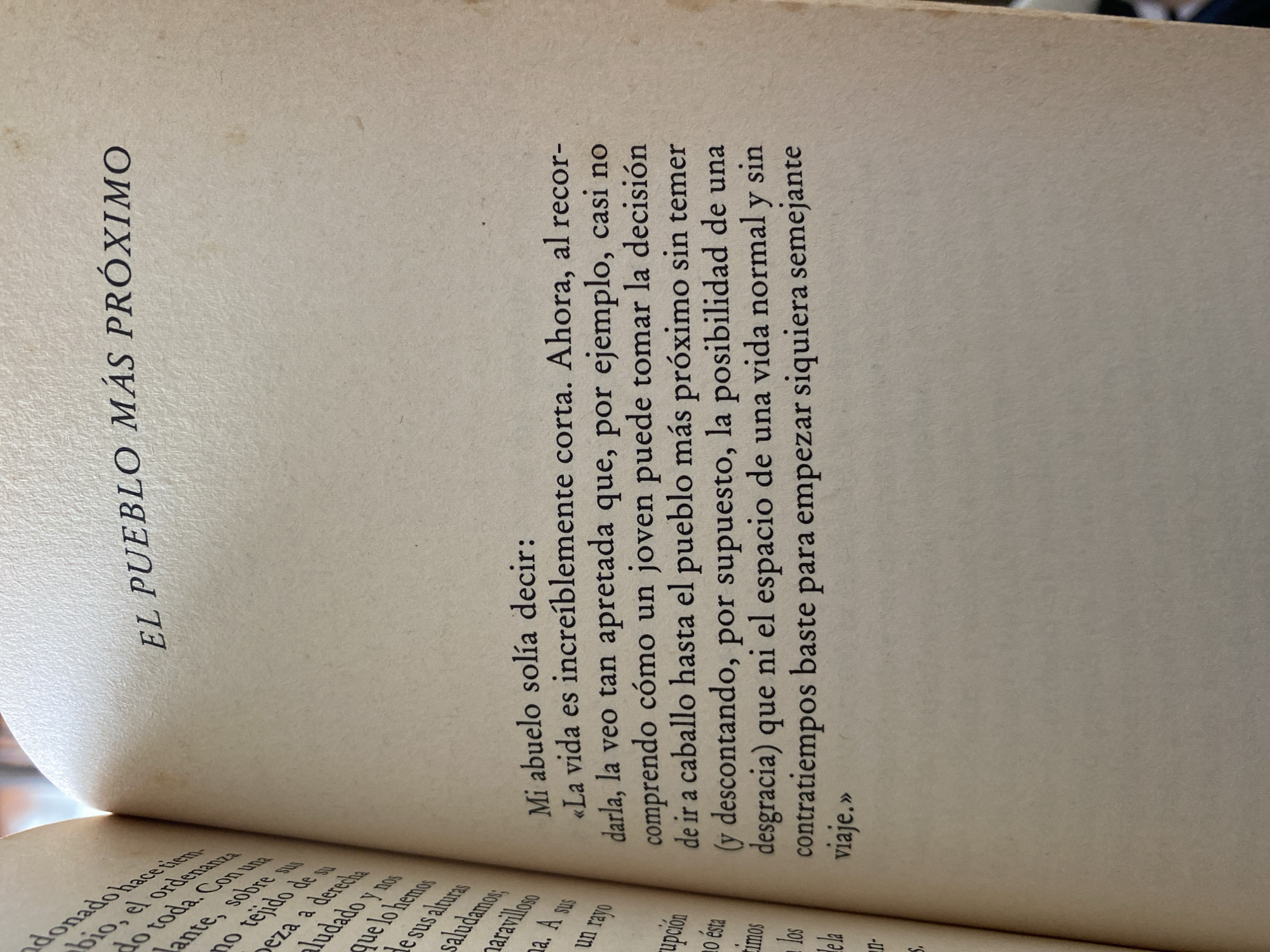 Reader captures Spanish book page in Gijón