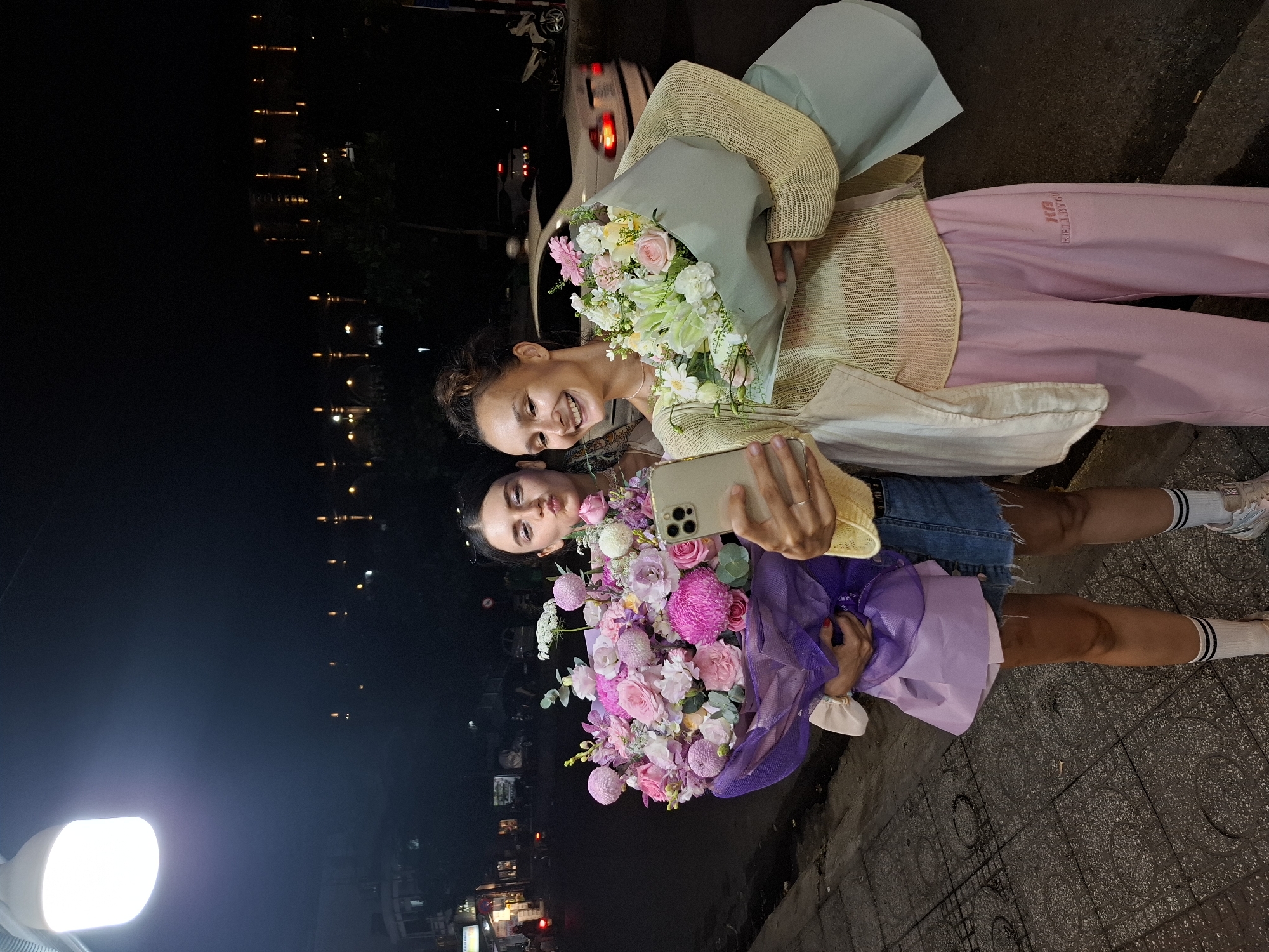 Flower stall selfies and a hairless cat in Nha Trang