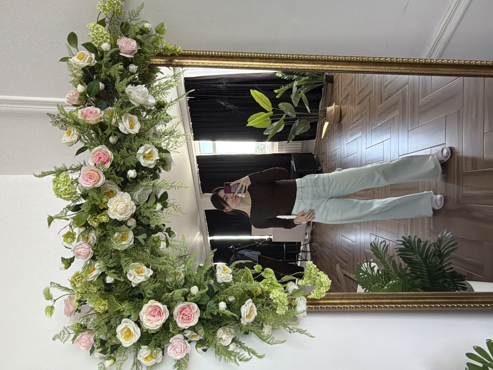Woman documents morning routine through mirror selfies in Chaikovsky