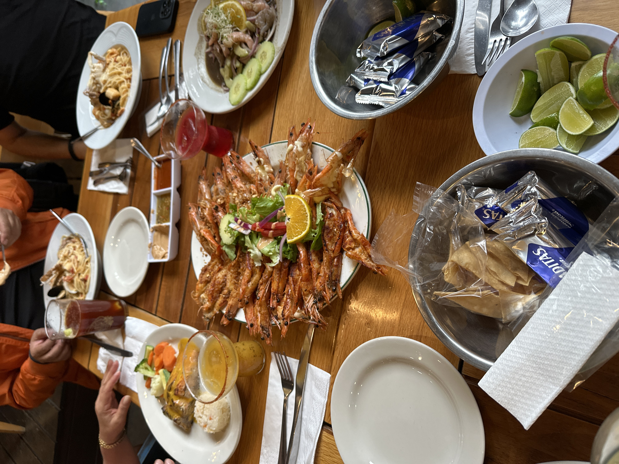 Evening dining scenes captured across Puebla restaurant district