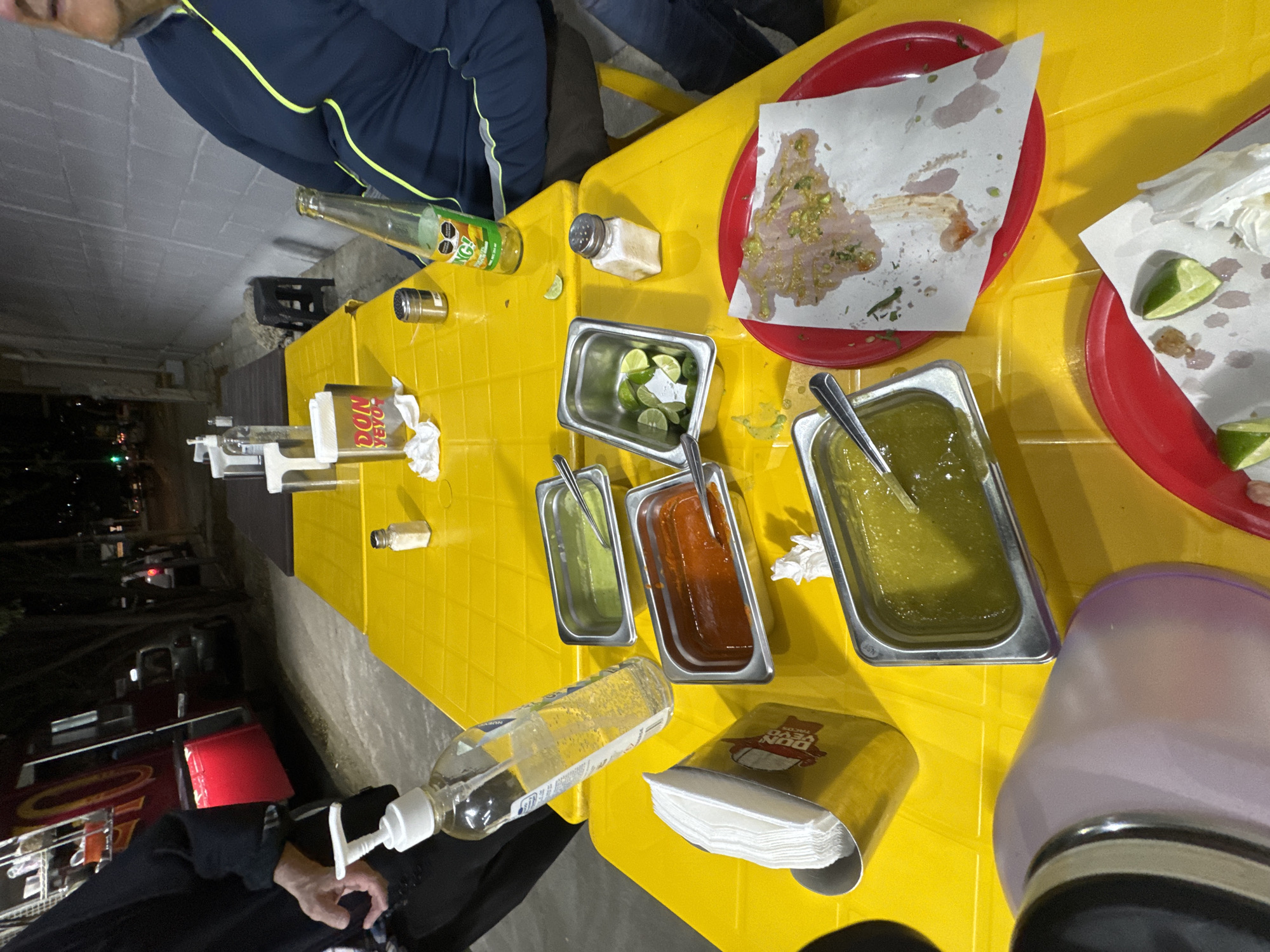 Late-night dining scene captured at Oaxaca street food vendor