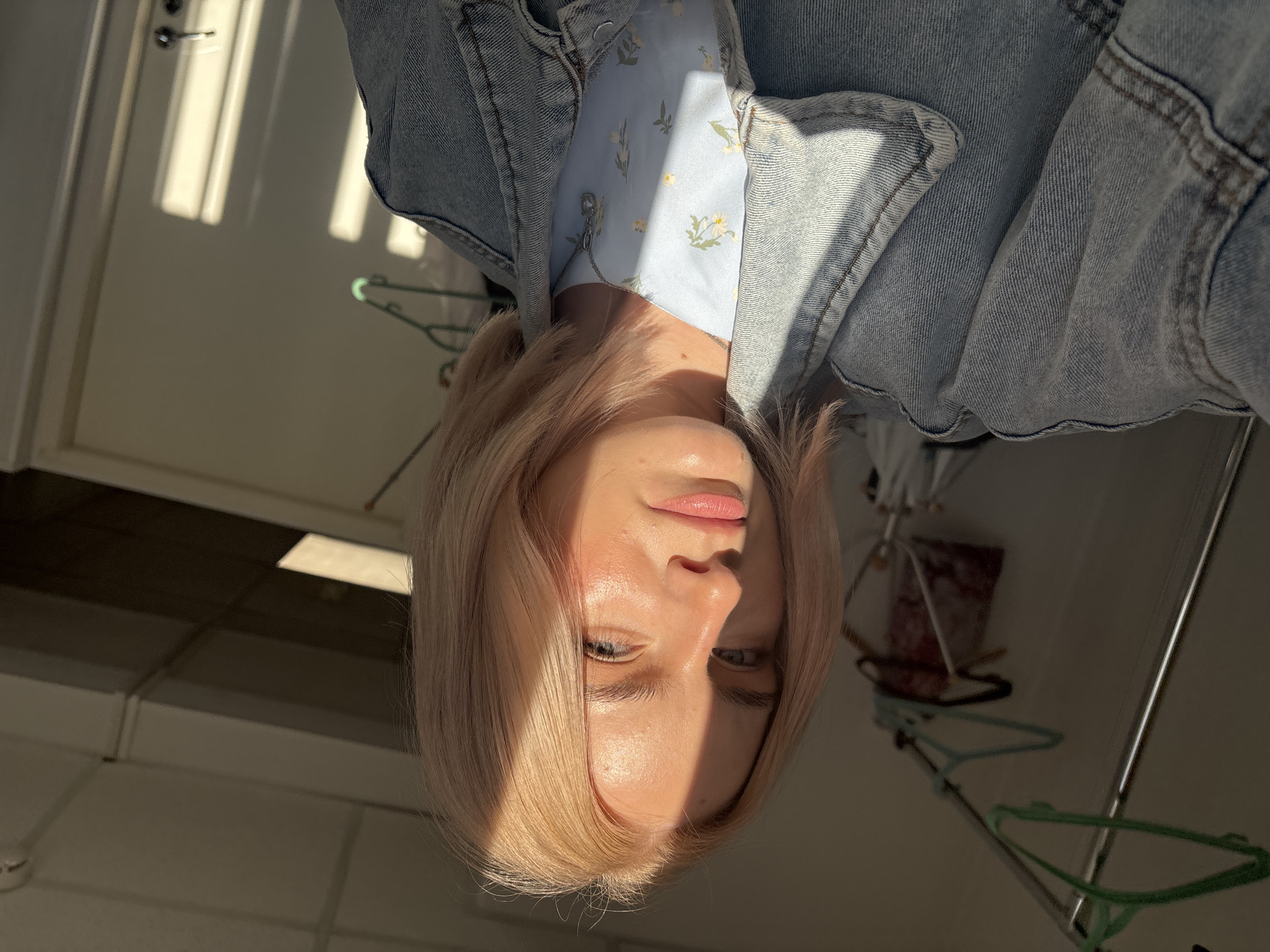 Woman takes indoor selfies in Russia early morning