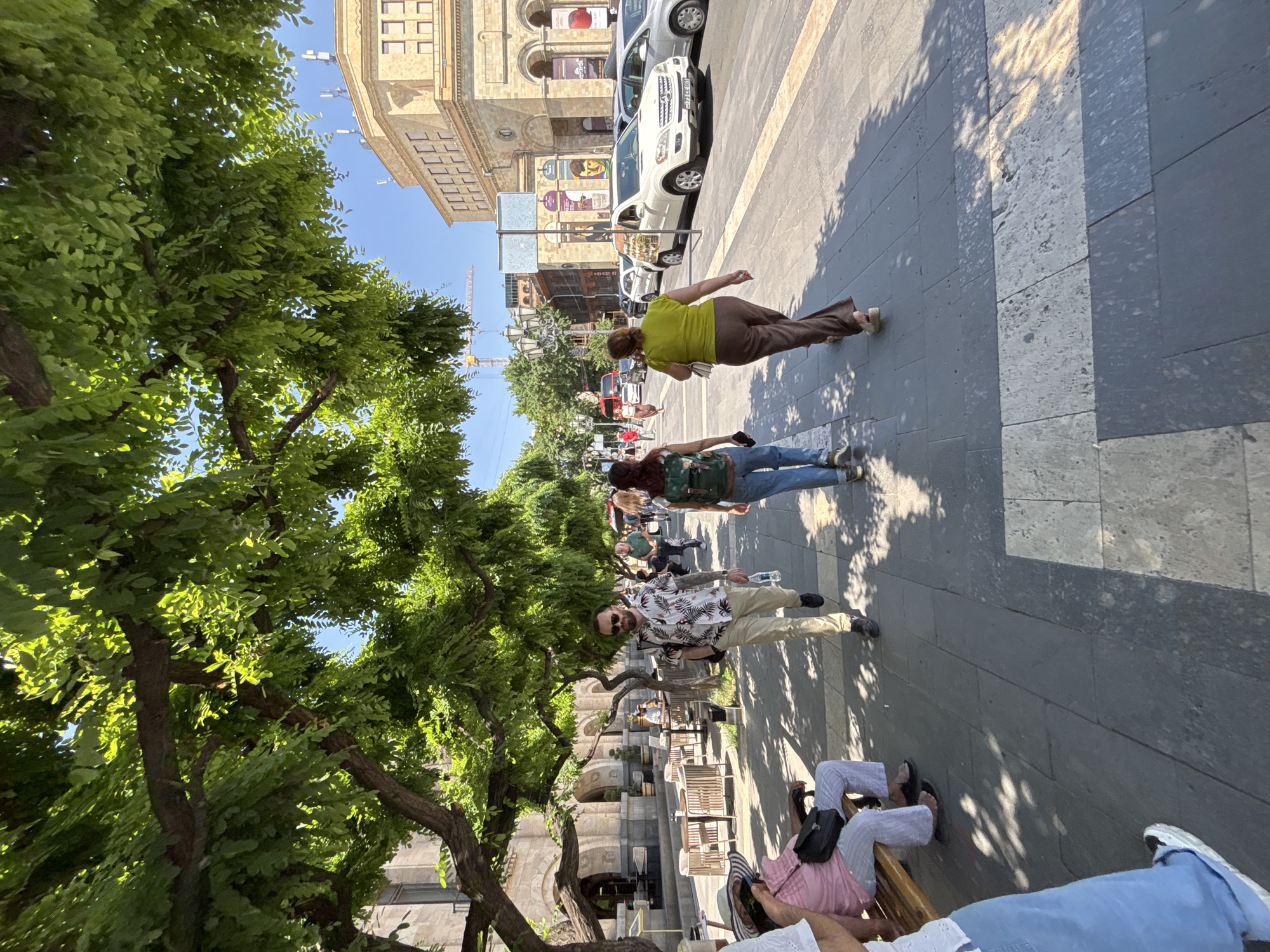 Morning stroll through central Yerevan captures everyday city life