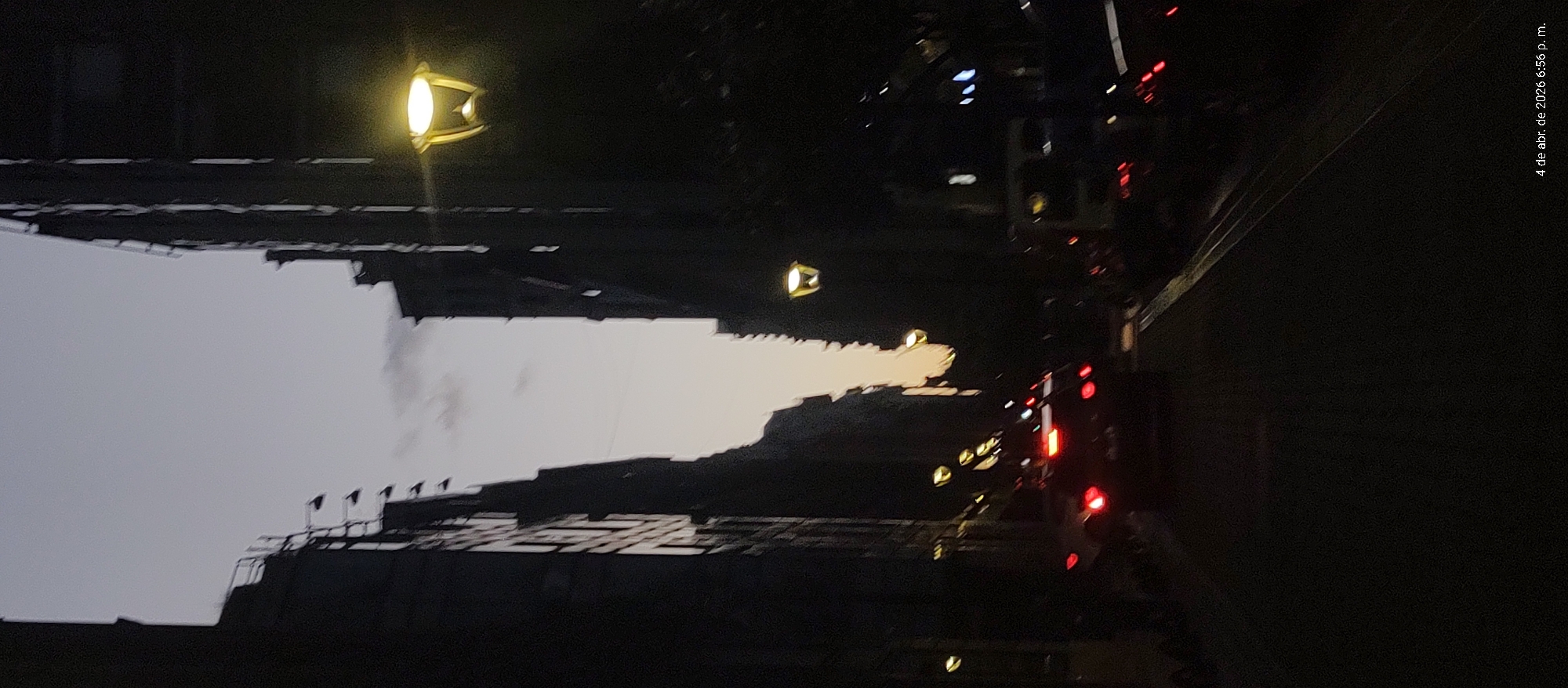 Evening traffic stop documented on Buenos Aires street