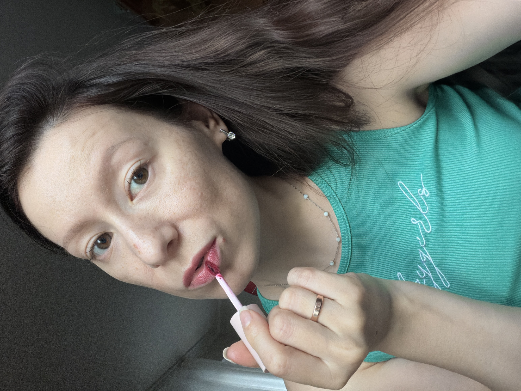 Lipstick routine at home, multiple angles, Tujmazy
