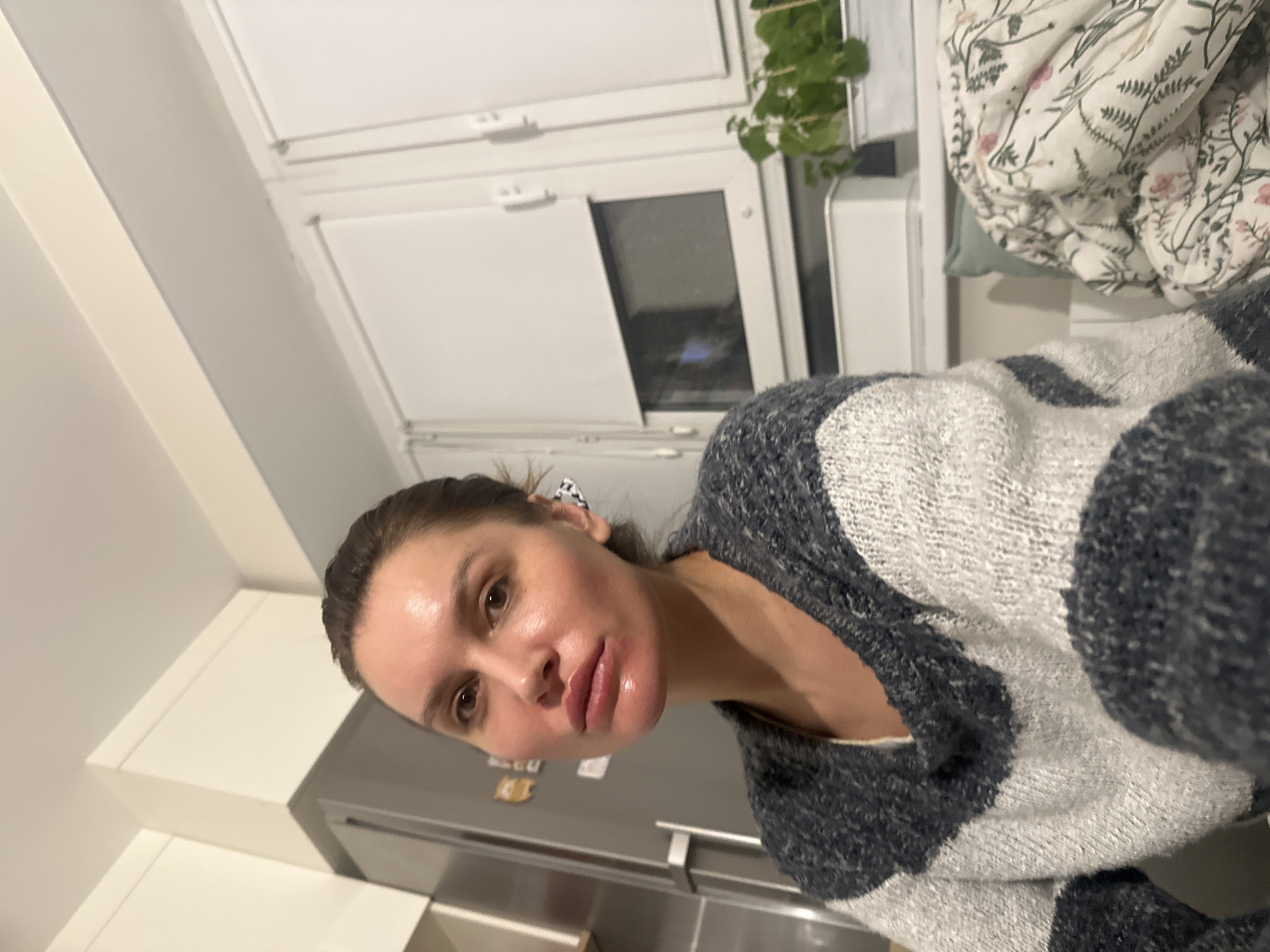 Evening domestic life documented across Moscow area homes