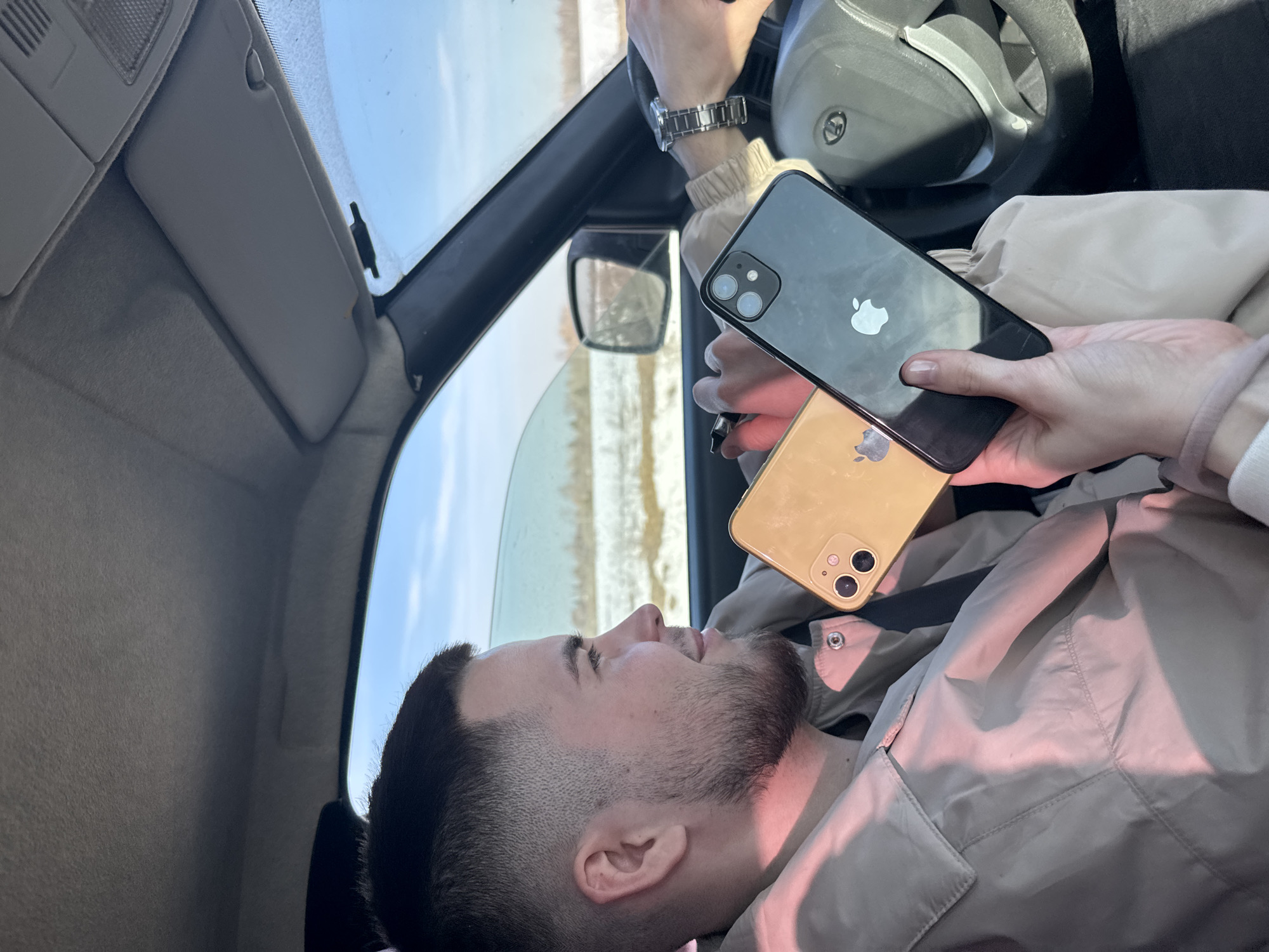 Two men spotted in vehicle in Кондратово, Russia