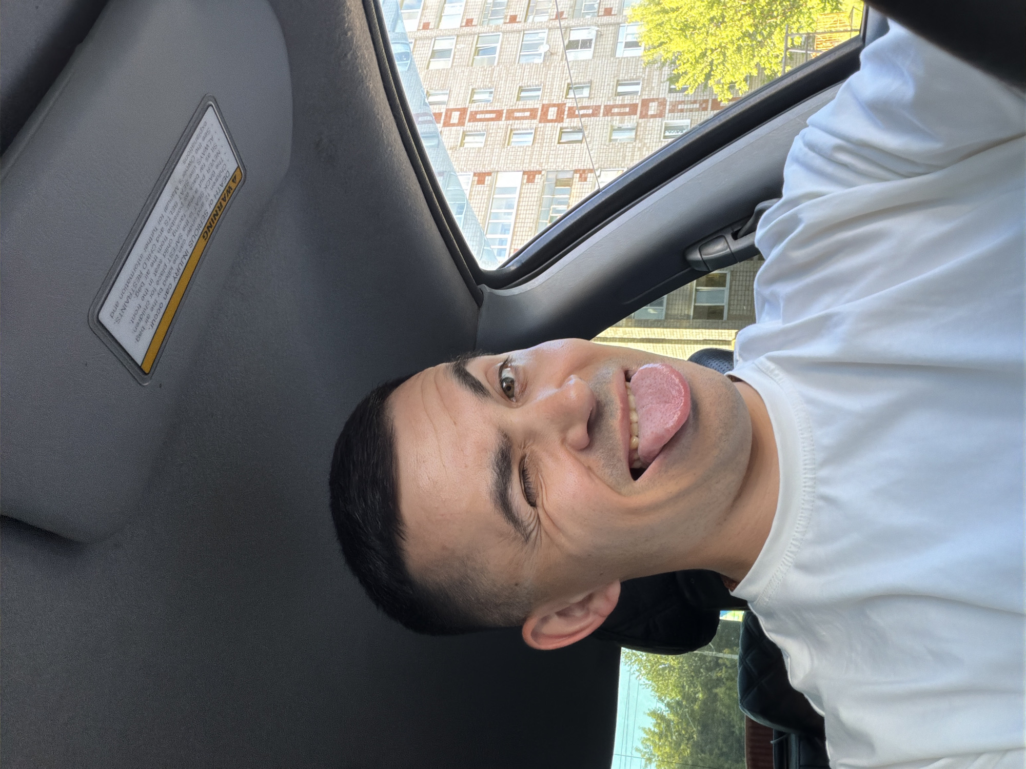 Man takes selfies around Izhevsk during 10-minute afternoon session
