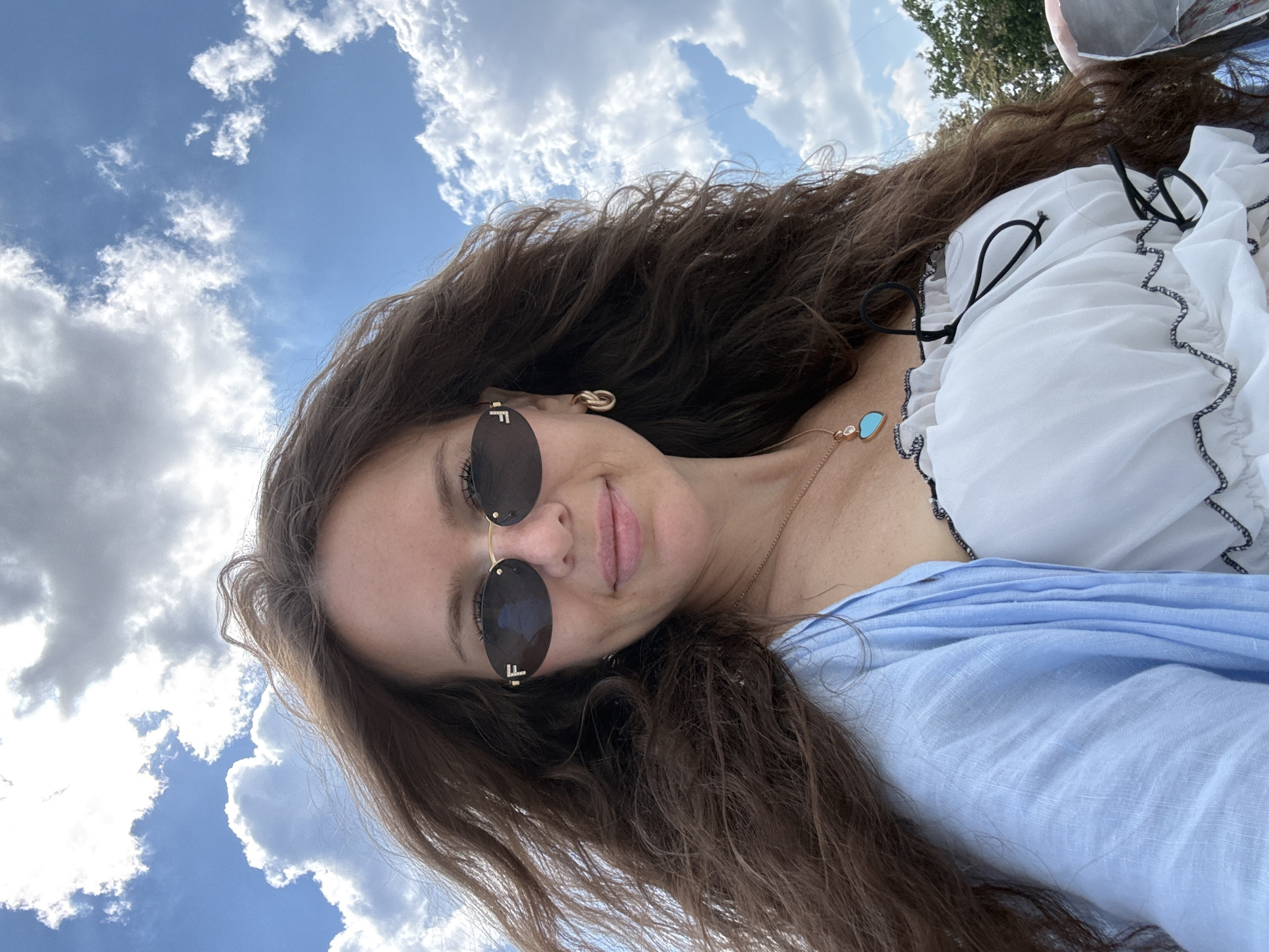 Sunny morning in central Moscow, selfies and city scenes