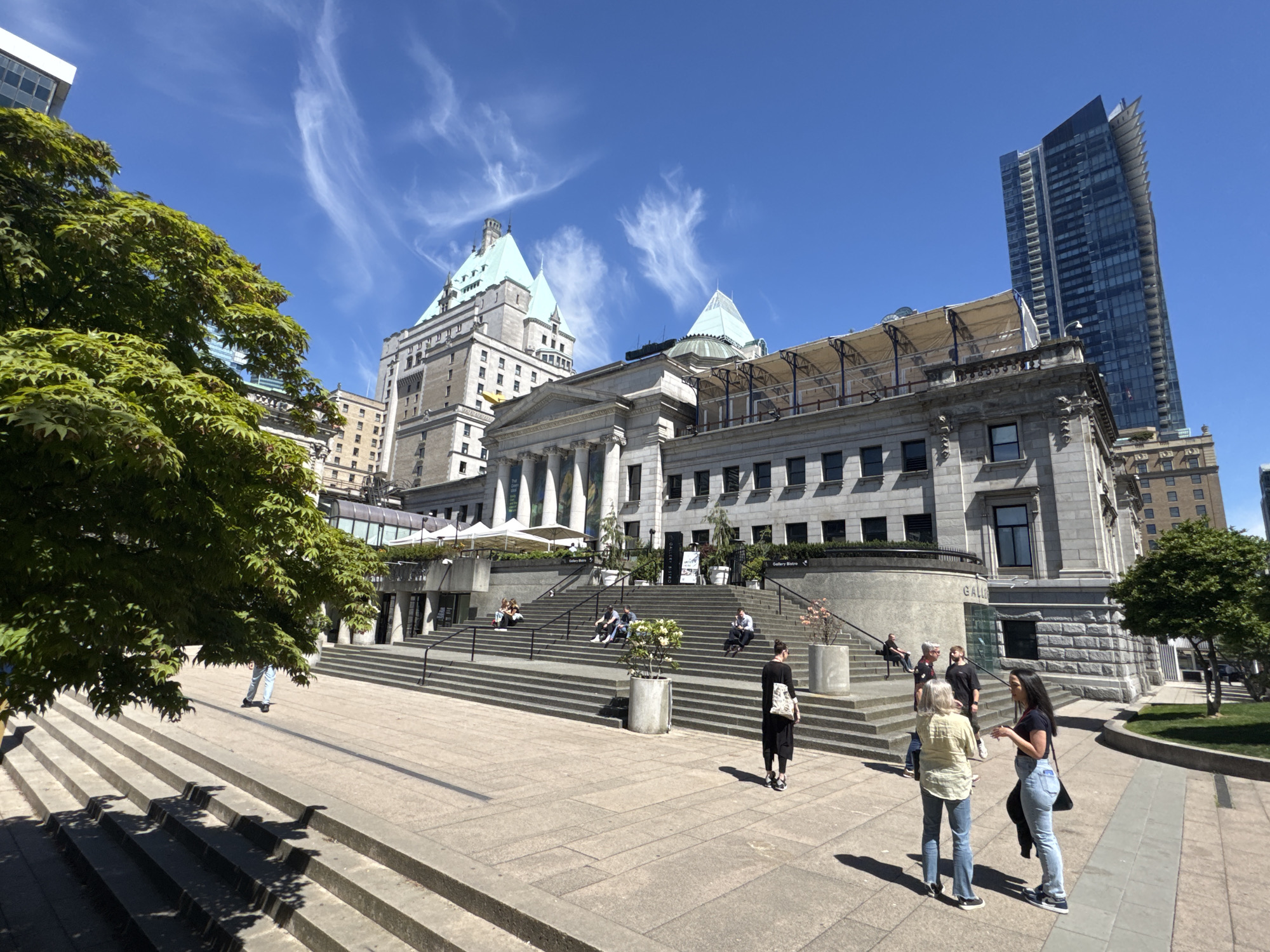 Downtown Vancouver landmarks captured in 8-minute photography sequence