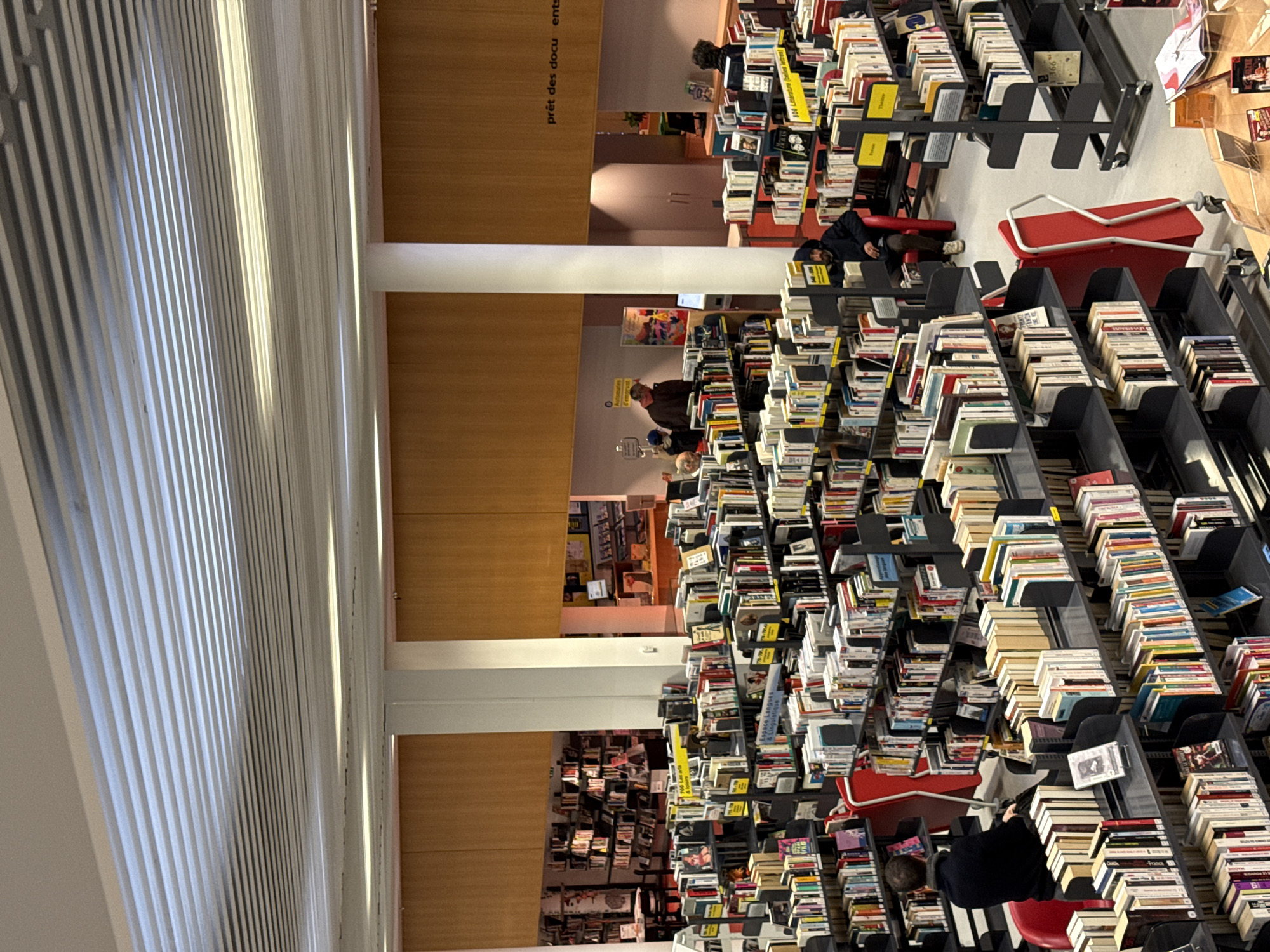 Man documented at multiple Strasbourg locations over afternoon period
