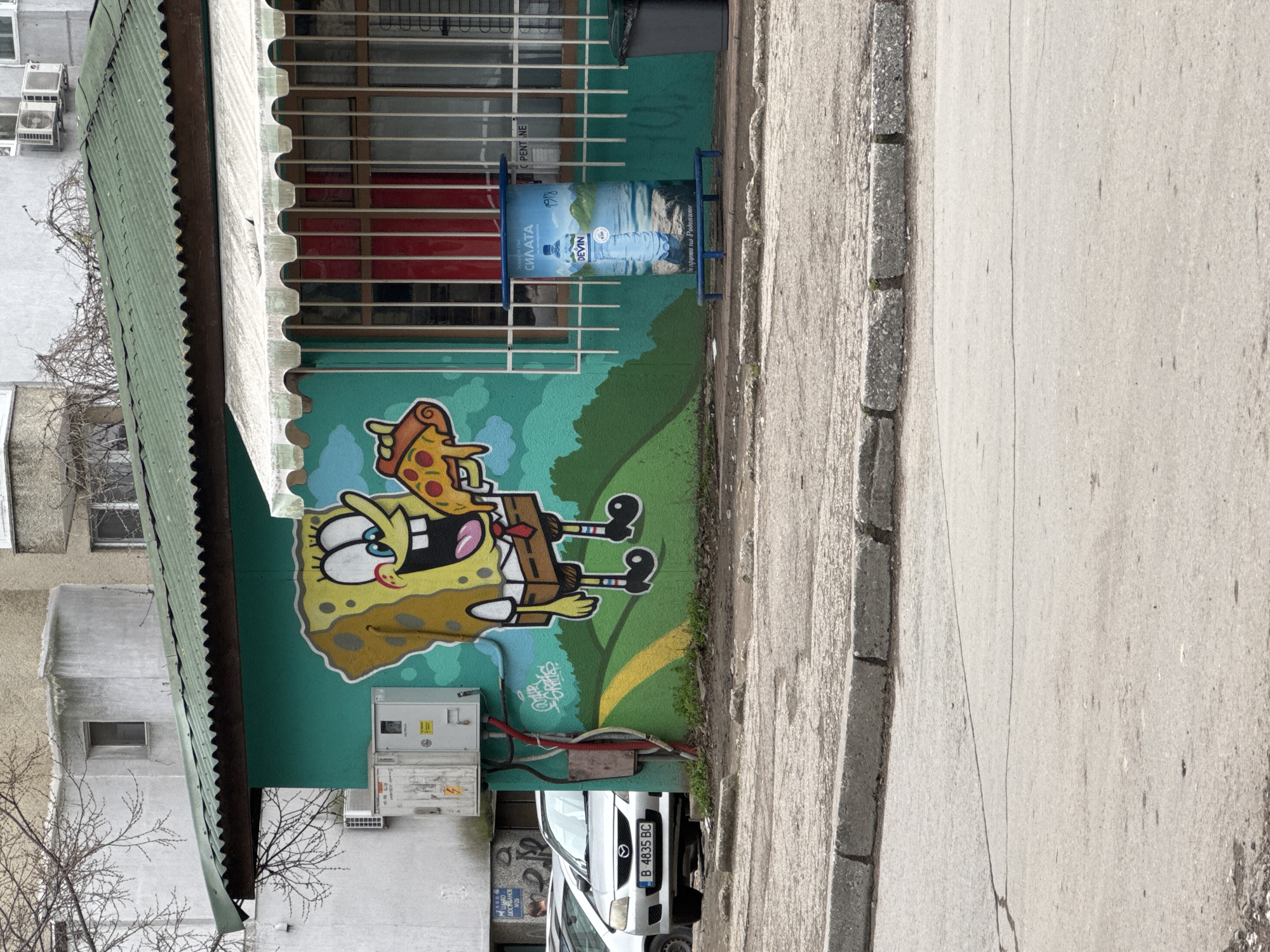 Morning street scenes and classroom life documented in Varna