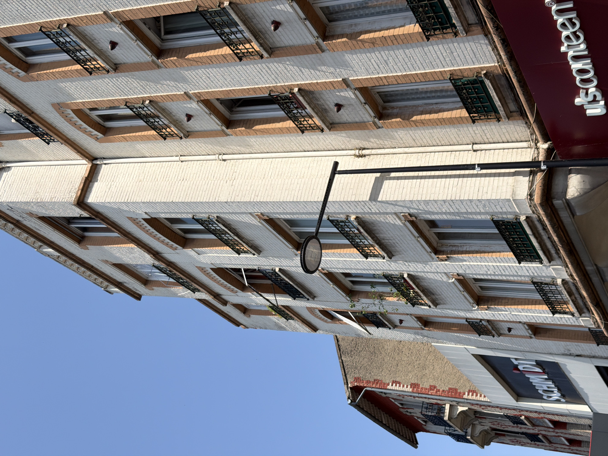 Courbevoie residential streets surveyed across architectural styles
