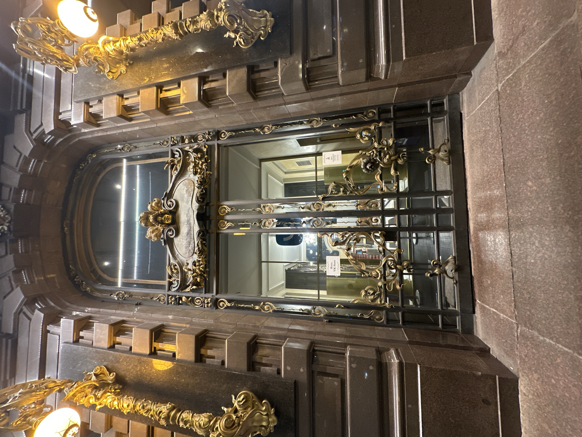 Night walk through Saint Petersburg captures illuminated landmarks
