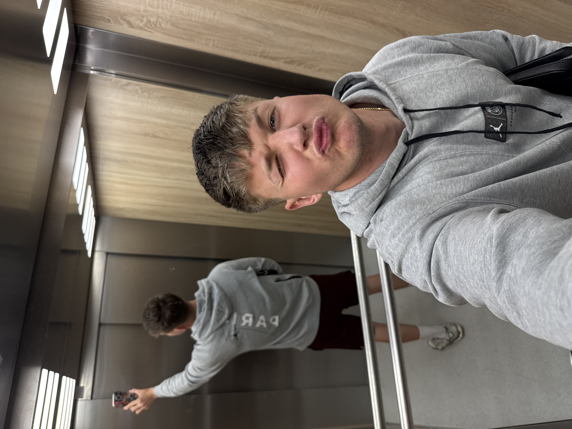 Man takes elevator selfies, visits Pulse building in Plovdiv