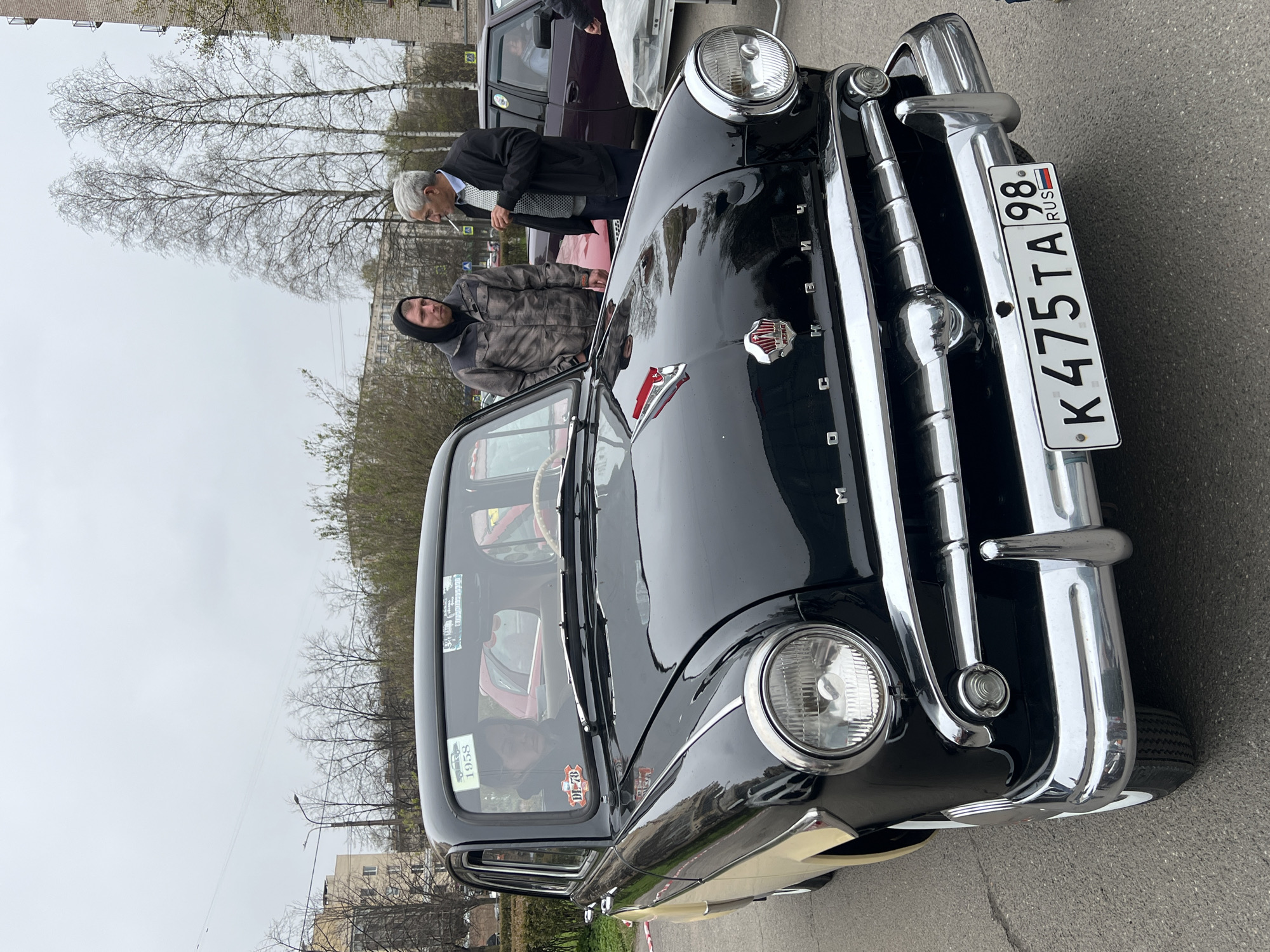 Vintage car meet and electronics market in Saint Petersburg