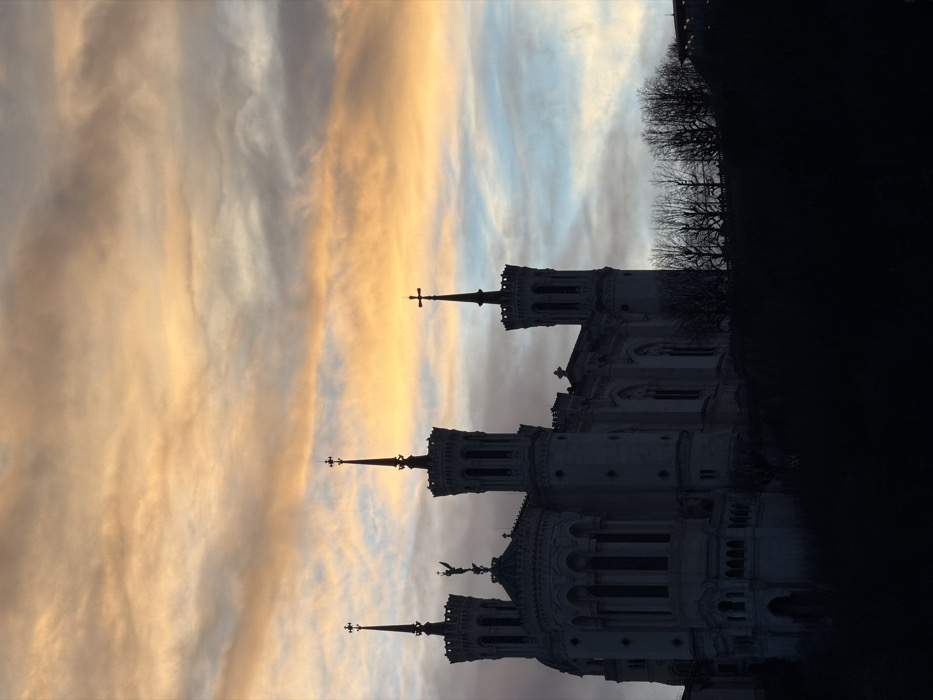 Lyon residents document daily life around Notre-Dame de Fourvière
