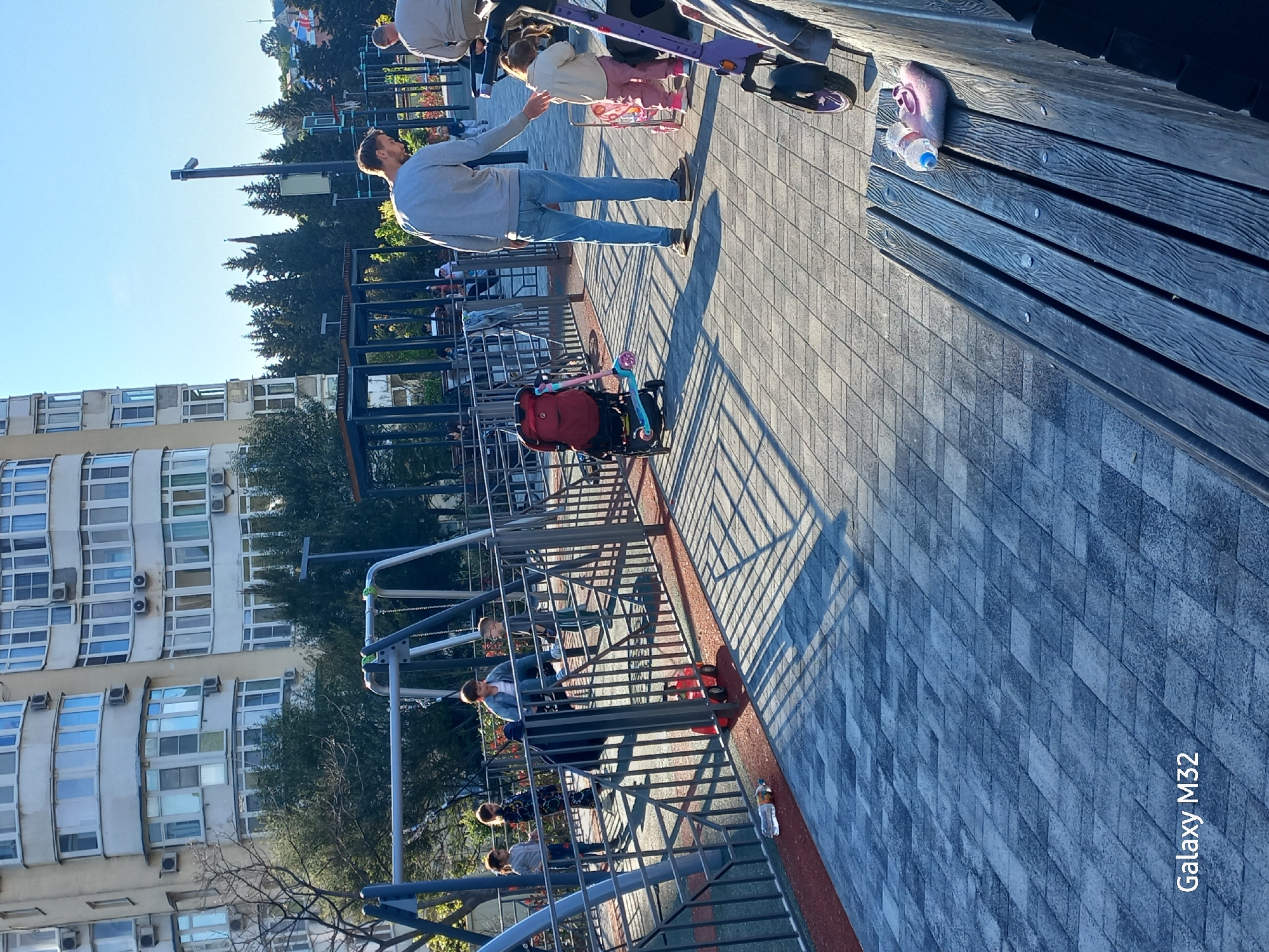 Ordinary afternoon life documented across Sochi neighborhoods