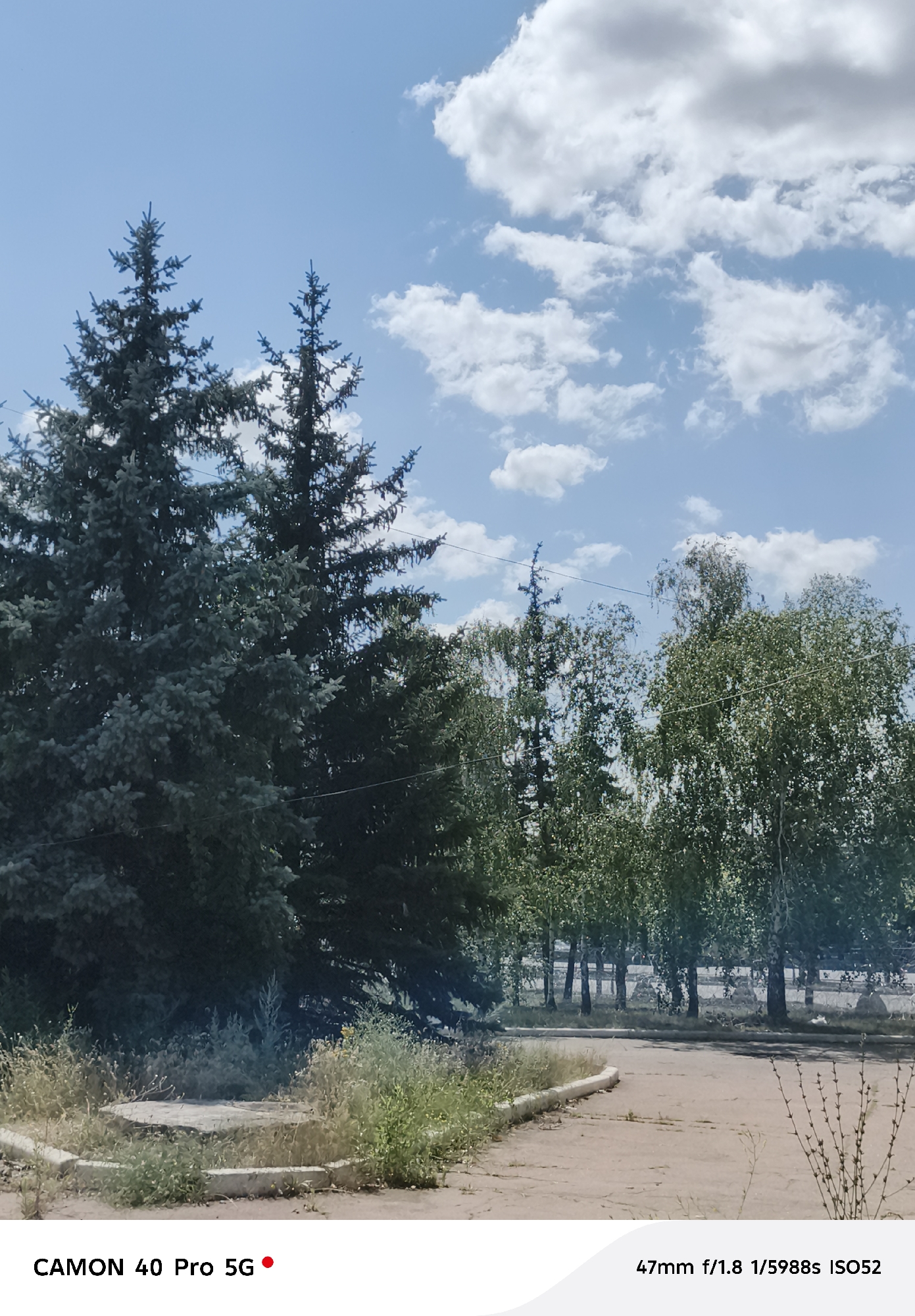 Fiber optic work in progress at a sunny Kramatorsk field site