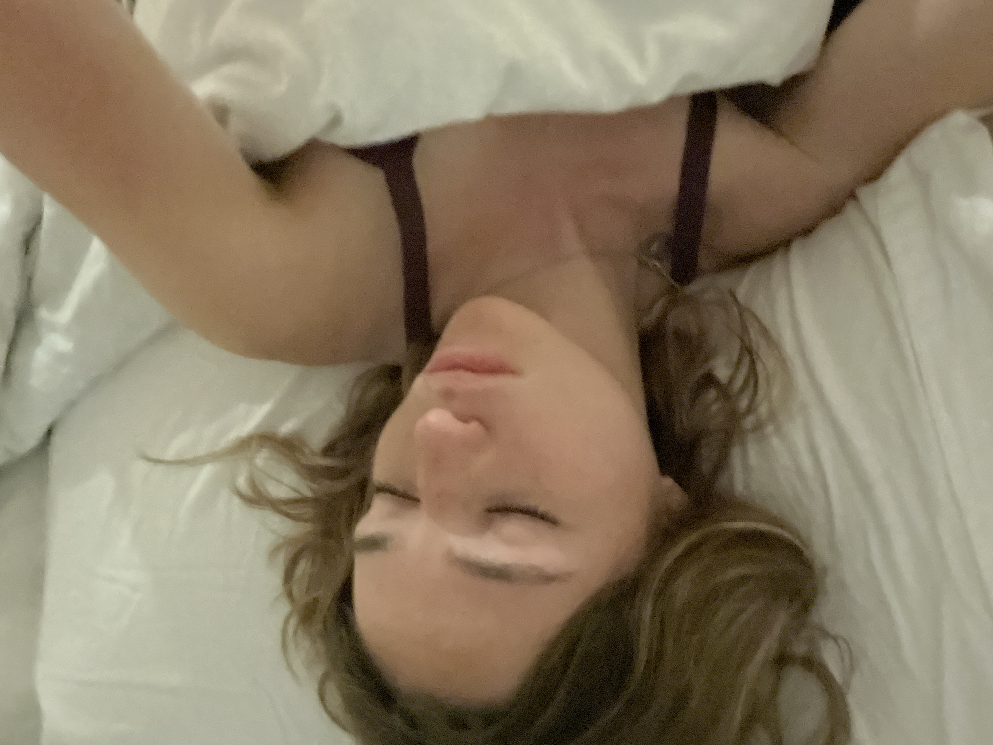 Woman documents morning routine and skincare in Mexico
