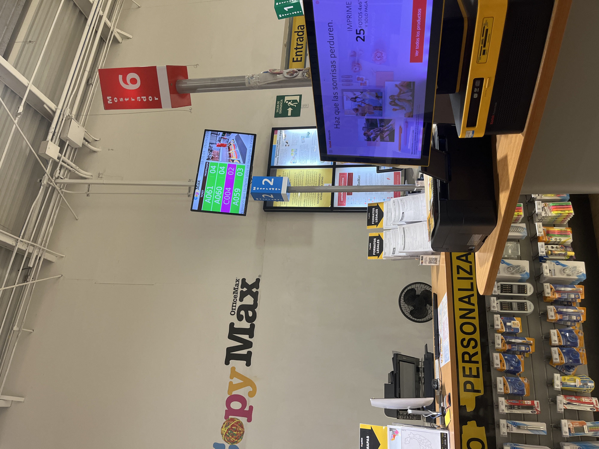 OfficeMax store operations documented in San Bernardino Tlaxcalancingo