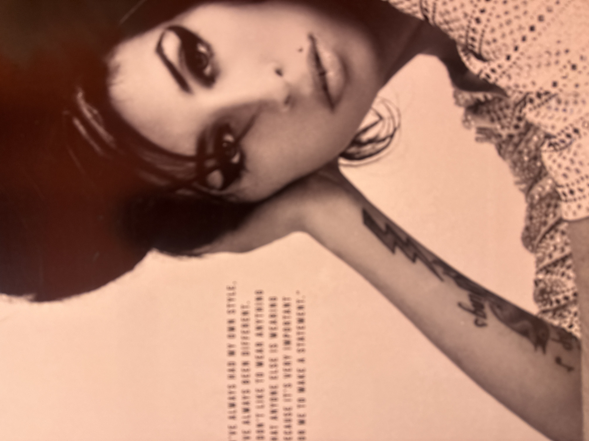 Amy Winehouse portrait photograph spotted in Torres Vedras, Portugal
