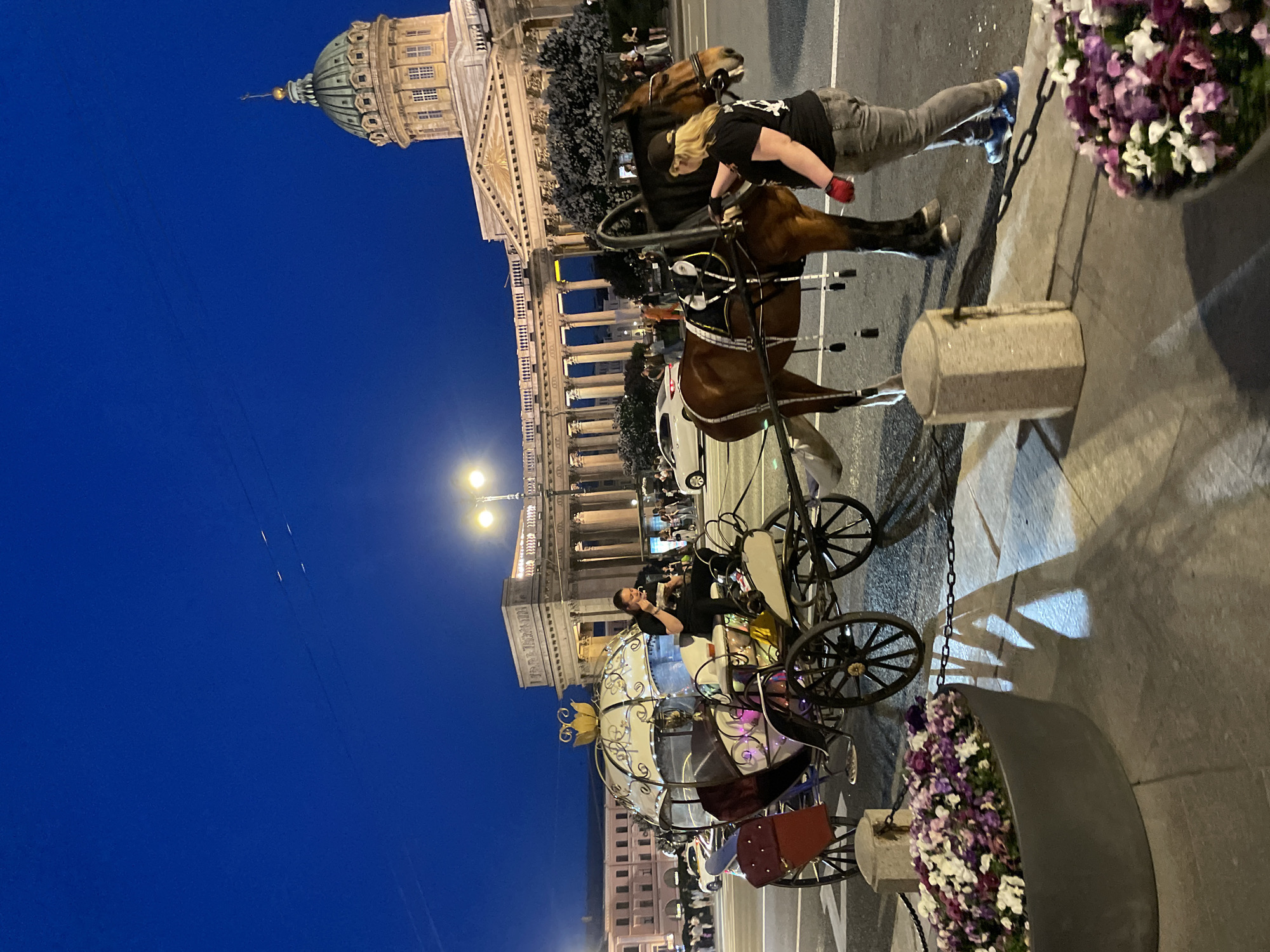 Evening scenes documented near Saint Petersburg's Kazan Cathedral