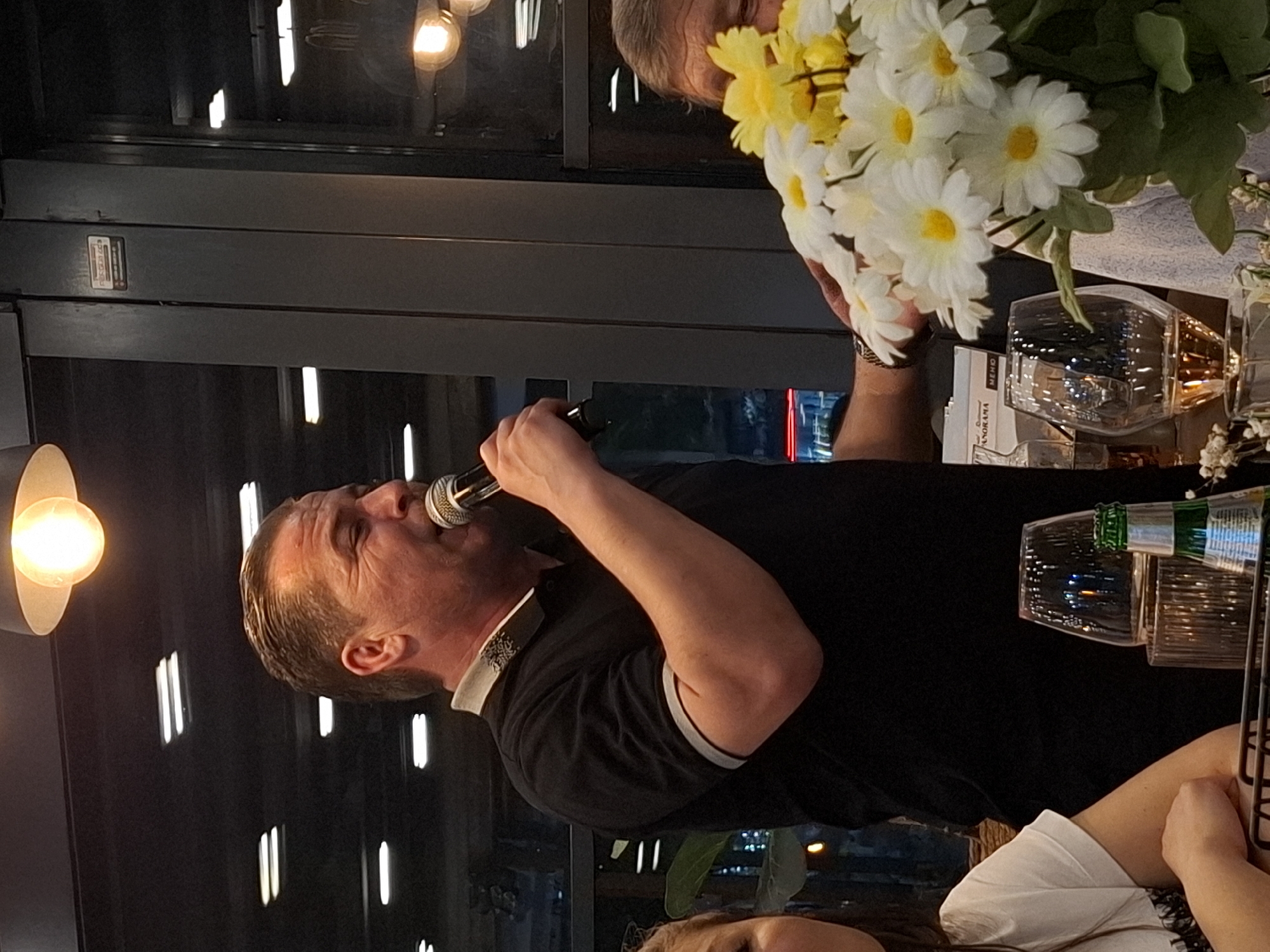 Evening restaurant gathering features live performance in Veliki Preslav