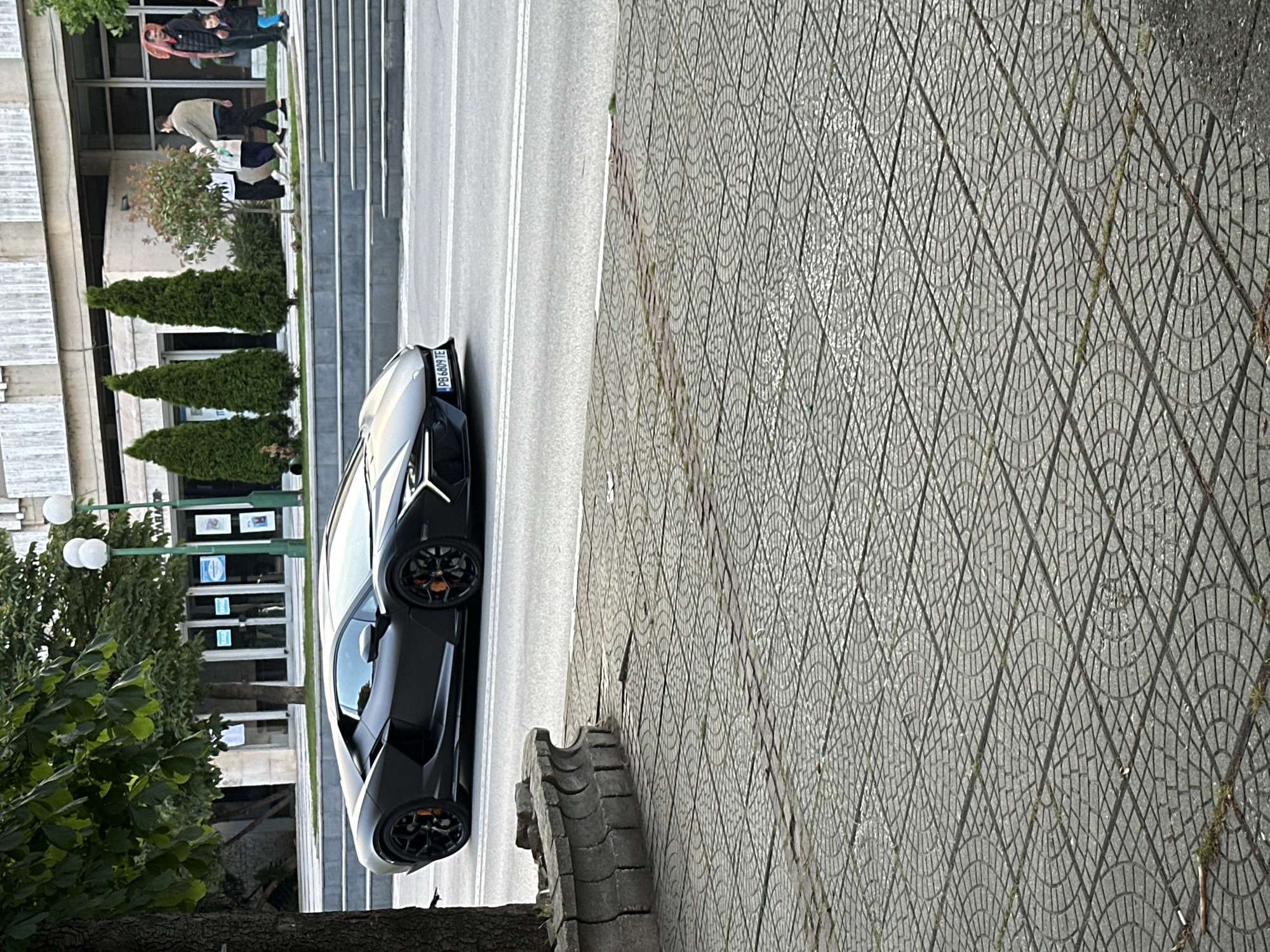 Black Lamborghini draws crowd on Pazardzhik street