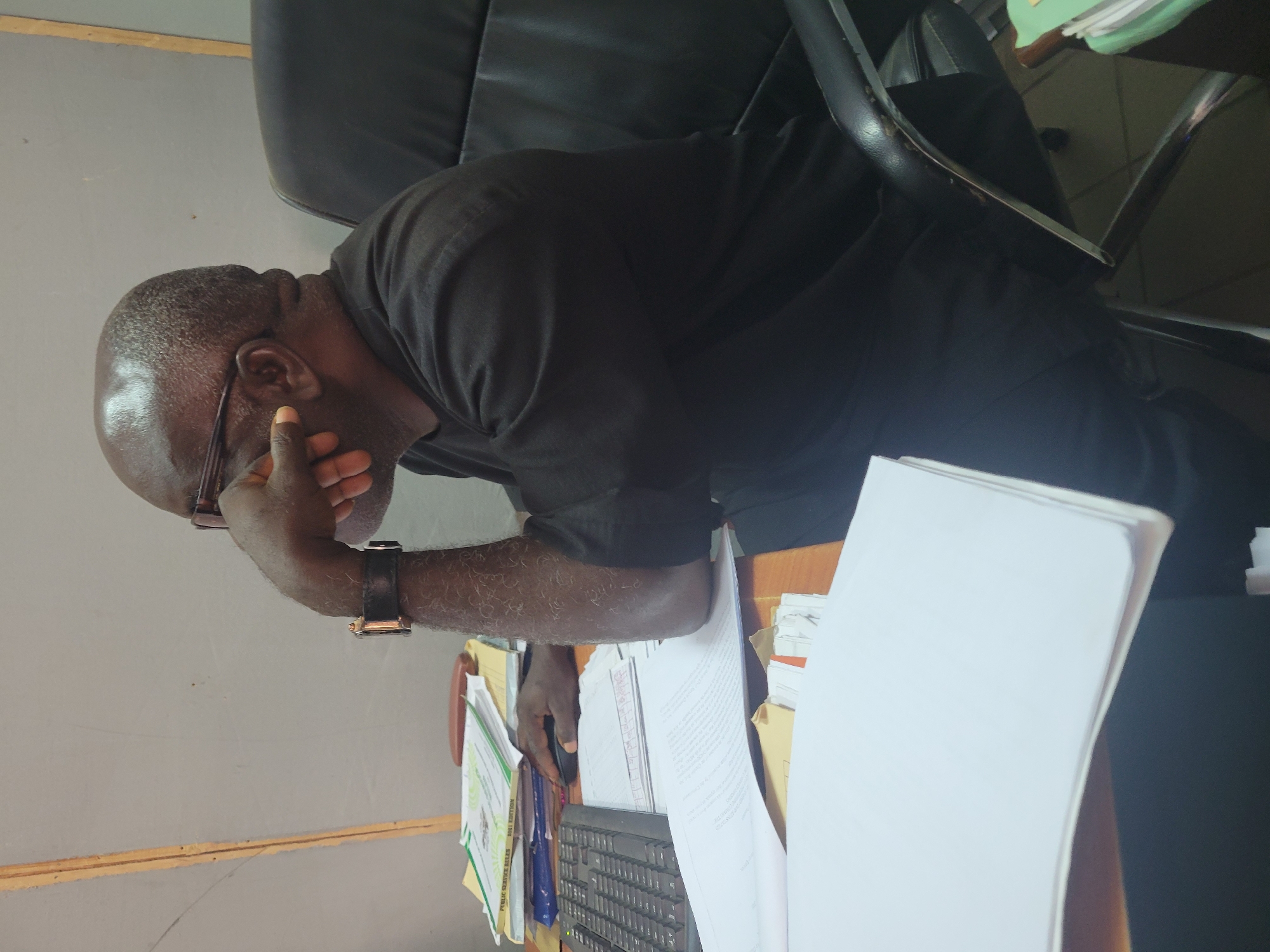 Man observed at multiple locations across Abuja during morning hours