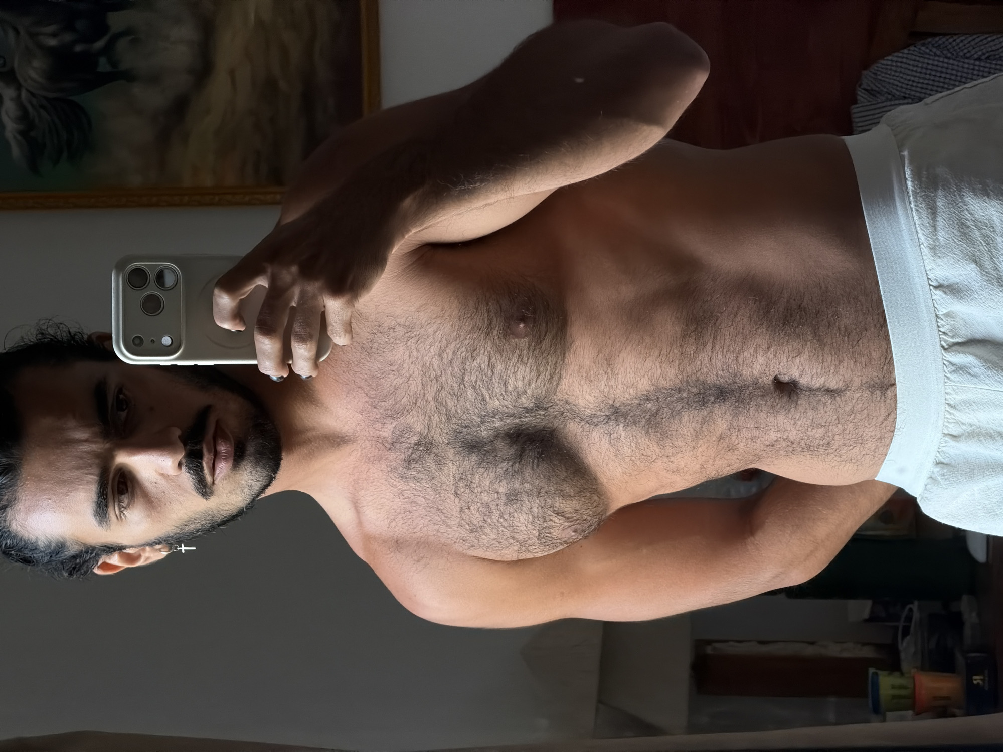 Quick selfie session in a North Kuta room, Bali
