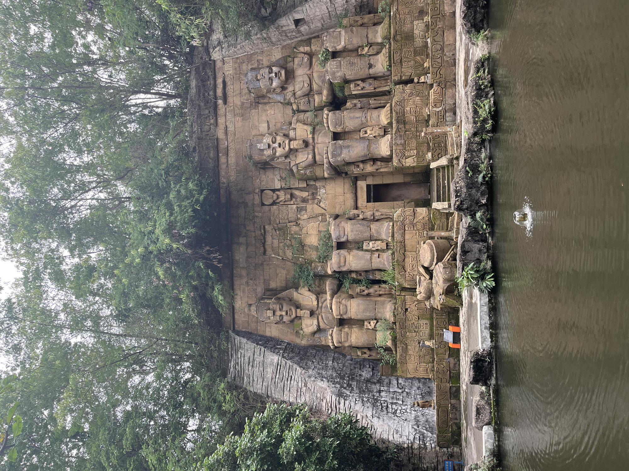 Egyptian-themed statues and hieroglyphs spotted in Nanshan District