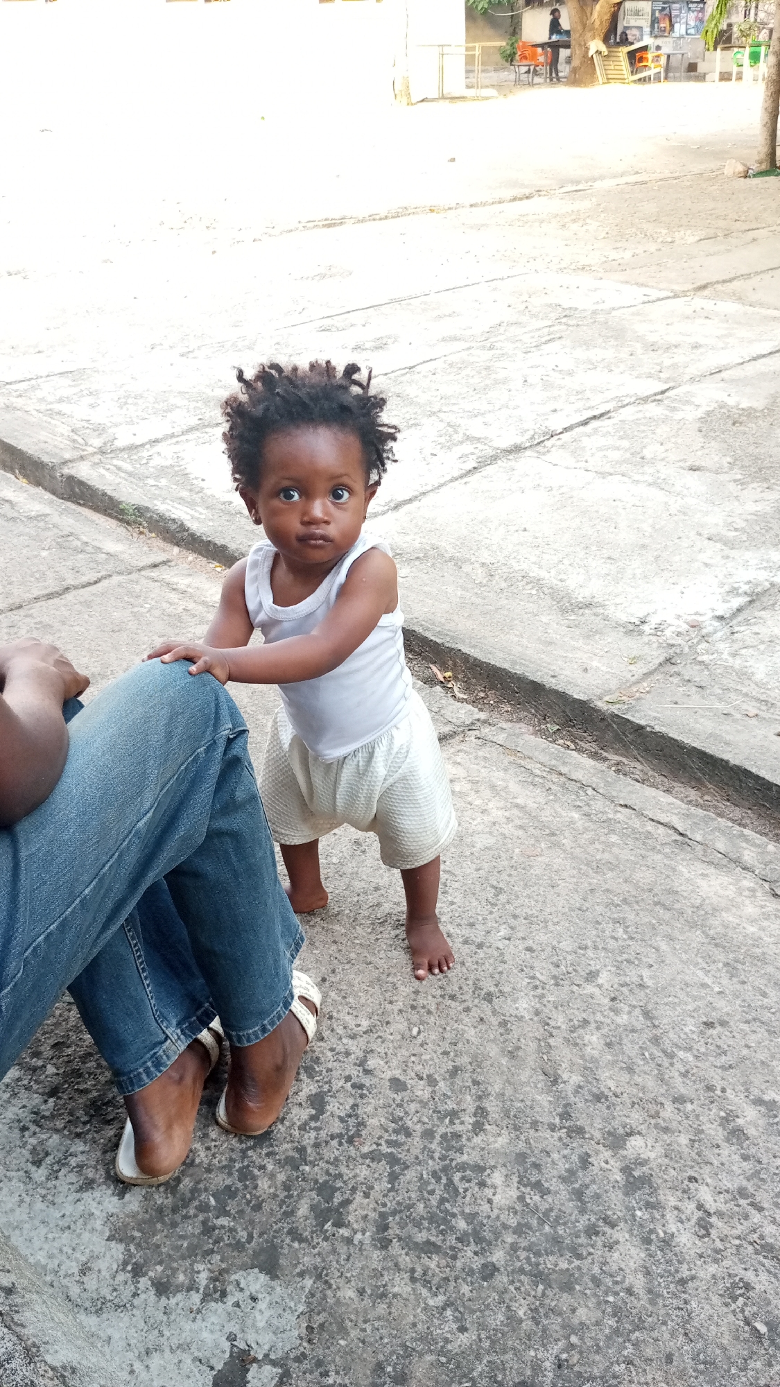 Ordinary afternoon moments documented across Adankolo, Nigeria neighborhood