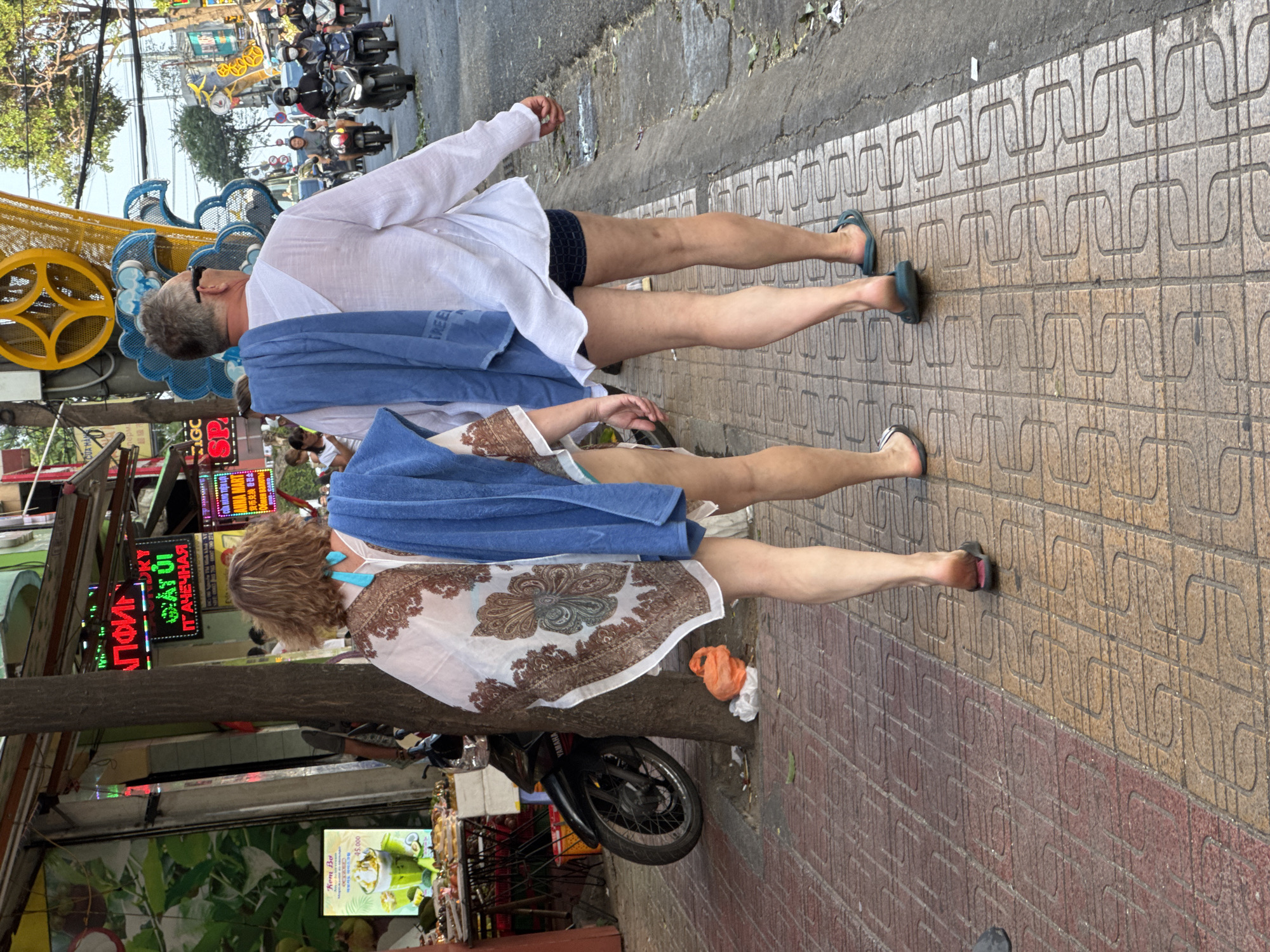 Midmorning street scenes along coastal Nha Trang