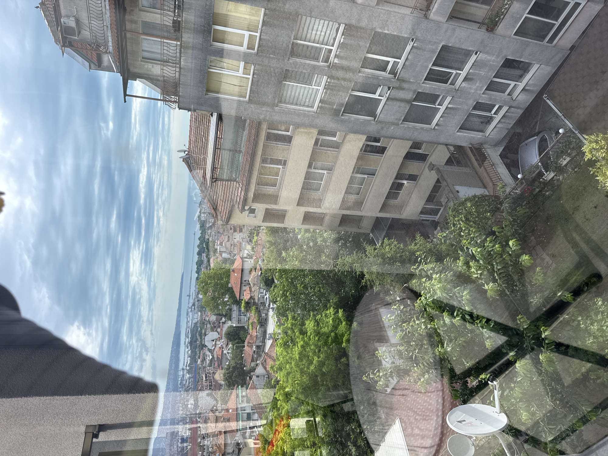 Coastal morning balcony views mixed with Russian good-morning posts