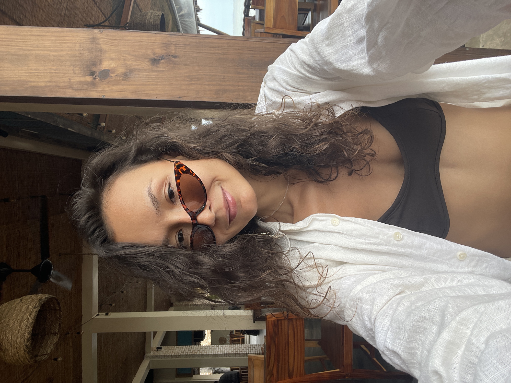 Café selfies in Phu Thuy Ward, beach look, summer morning