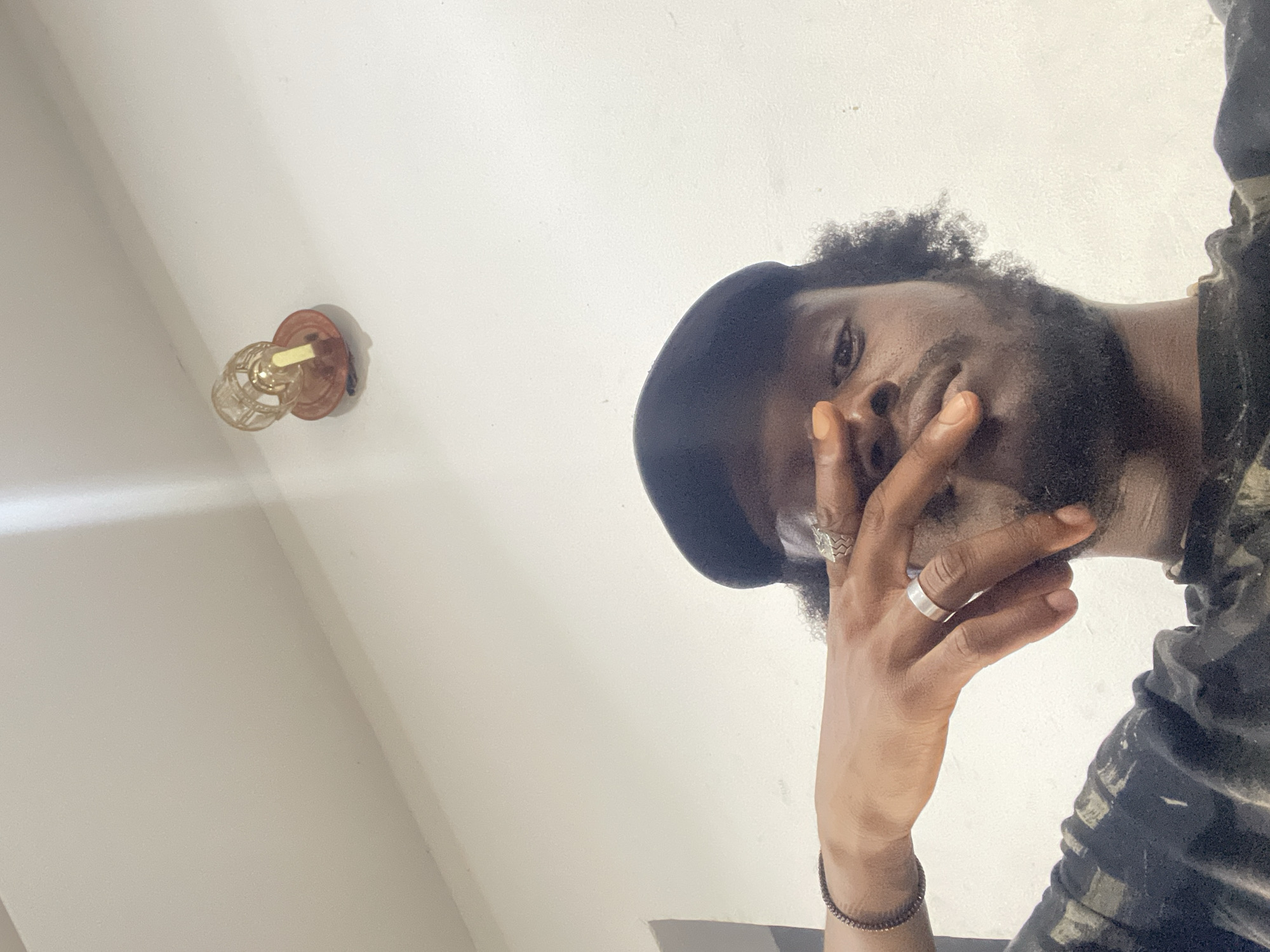 Morning in Abuja: personal shots, a loaded SUV, city scenes