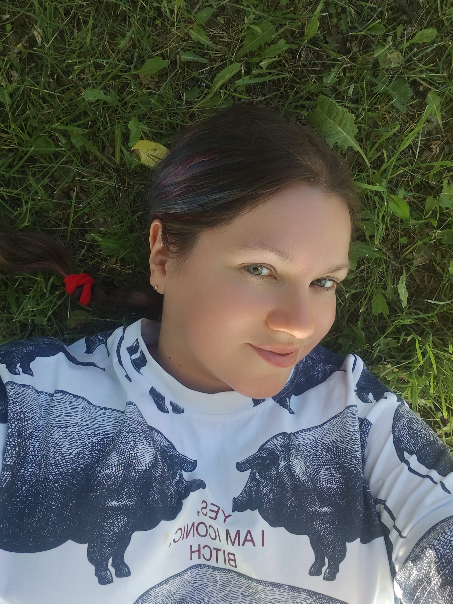 Afternoon outdoor moments captured in Dubna, Russia