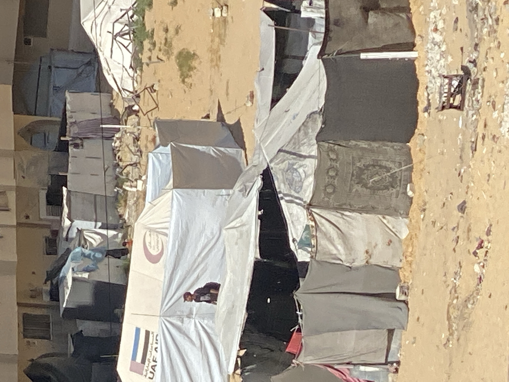 Refugee camps and damaged buildings documented in Khan Yunis
