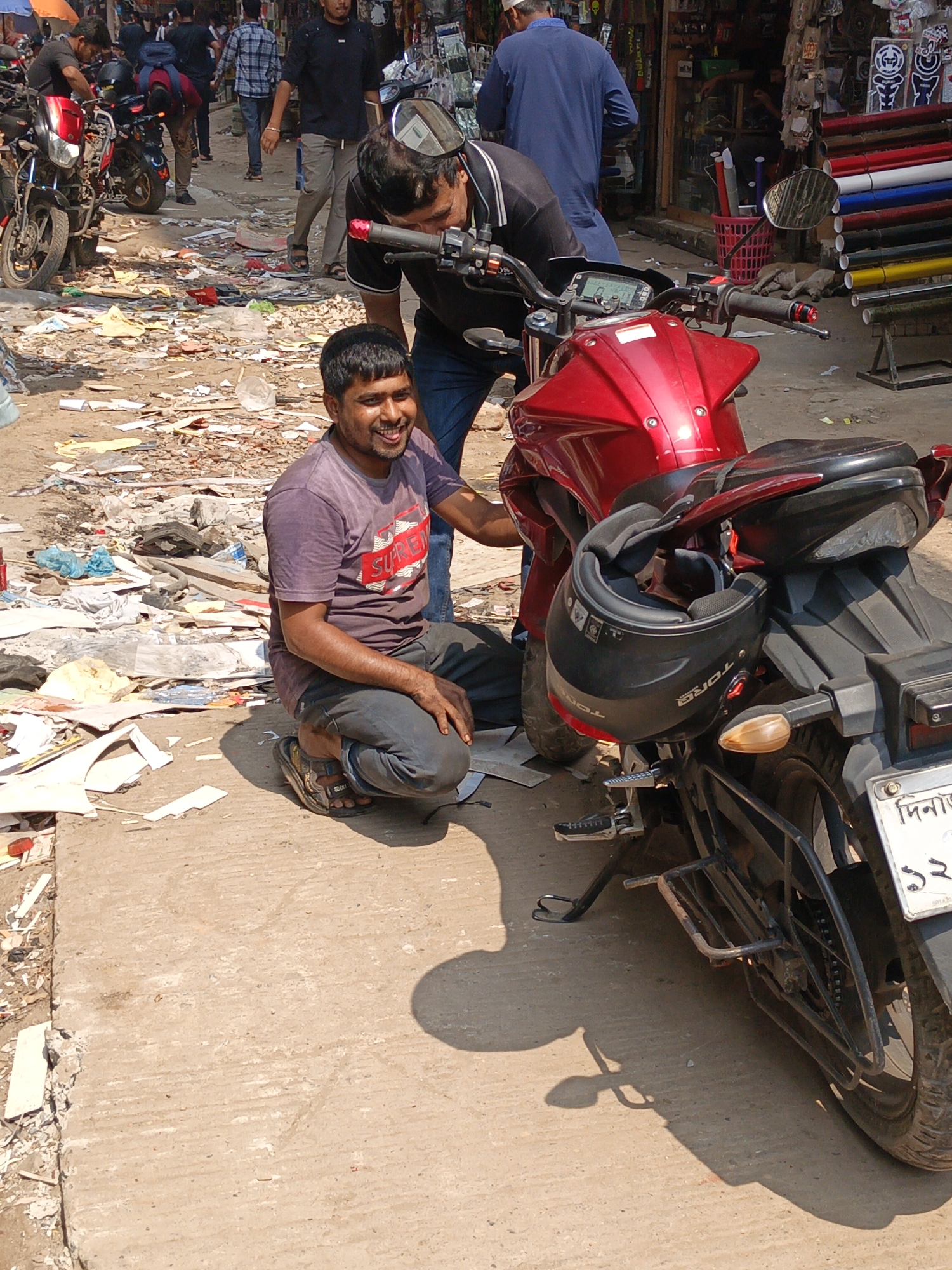 Morning street life documented across busy Dhaka neighborhoods