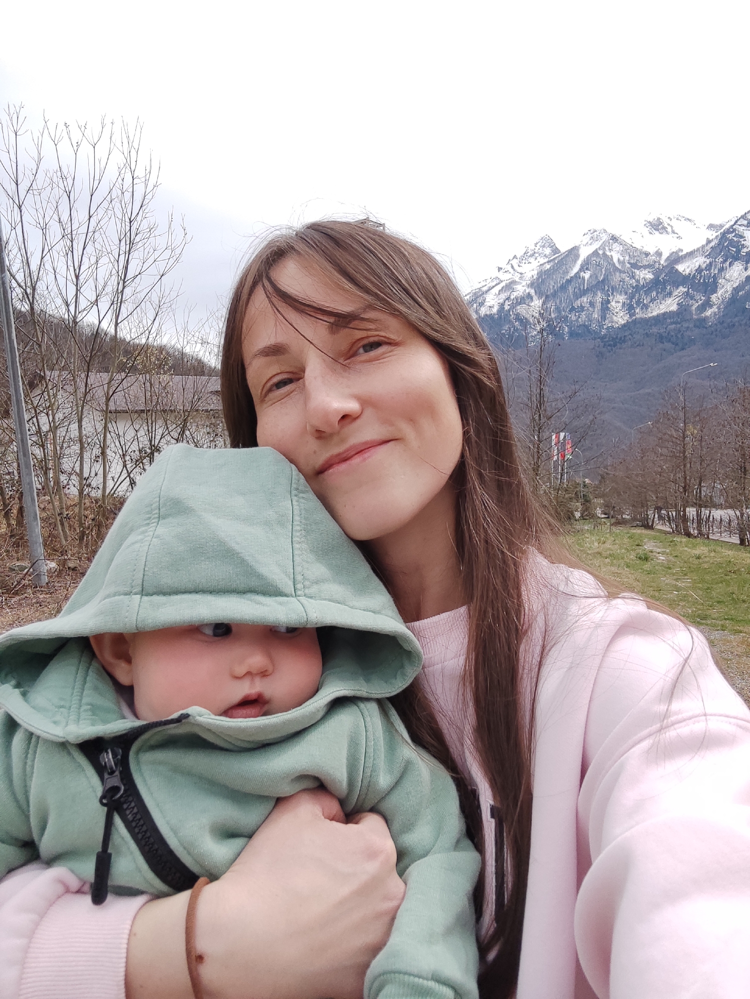 Families gather for photos in snowy Krasnaya Polyana resort