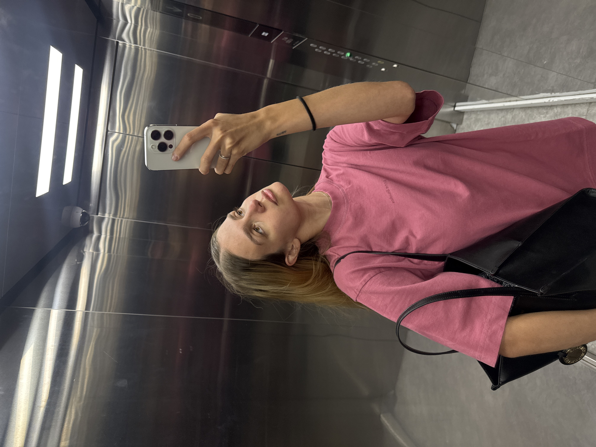 Morning selfies and green pancakes captured in personal routine