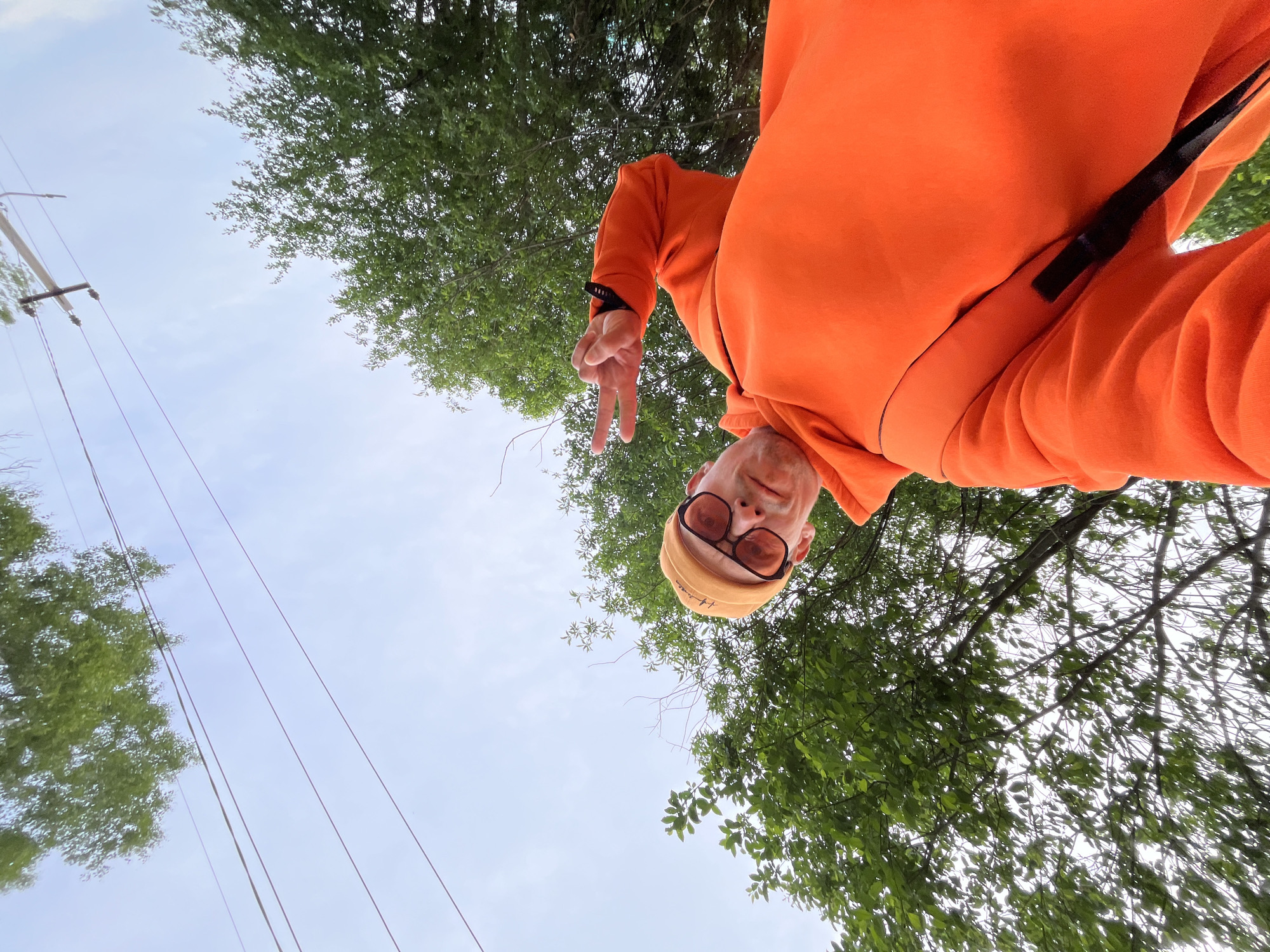 Early morning photo session documented in Chaikovsky, Russia