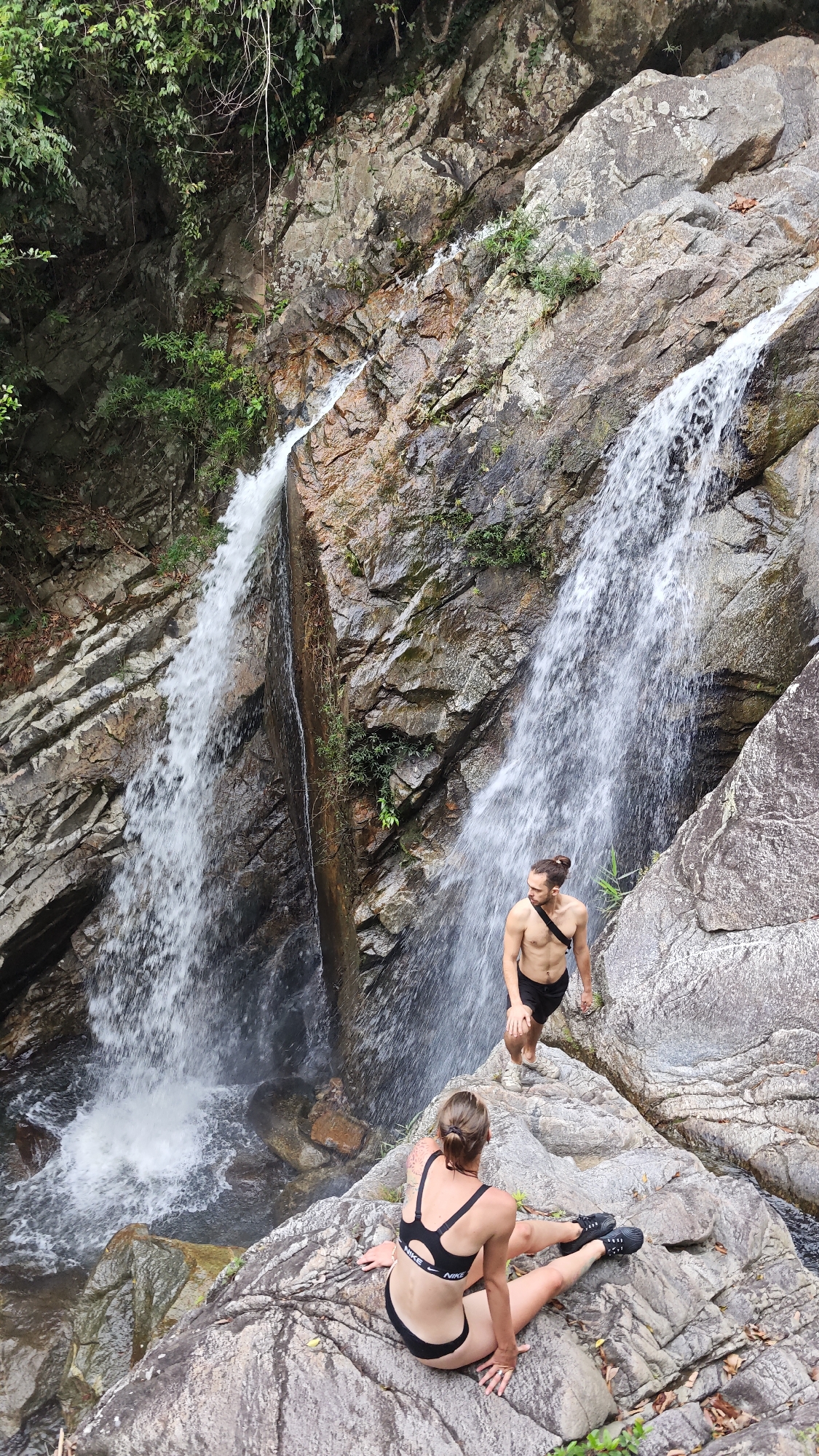 Visitors enjoy waterfall recreation near Đà Nẵng Vietnam