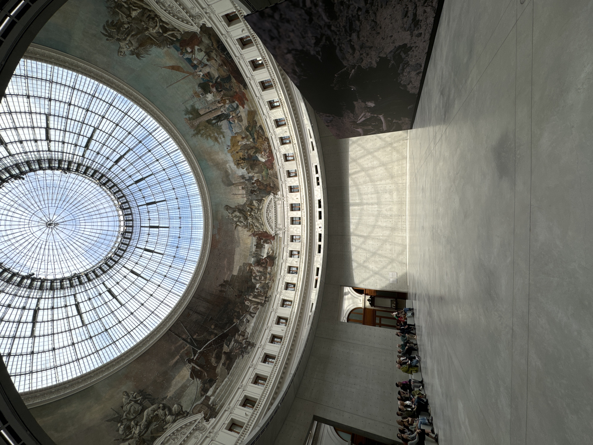 Afternoon cultural tour through Paris museums, gardens and cafés