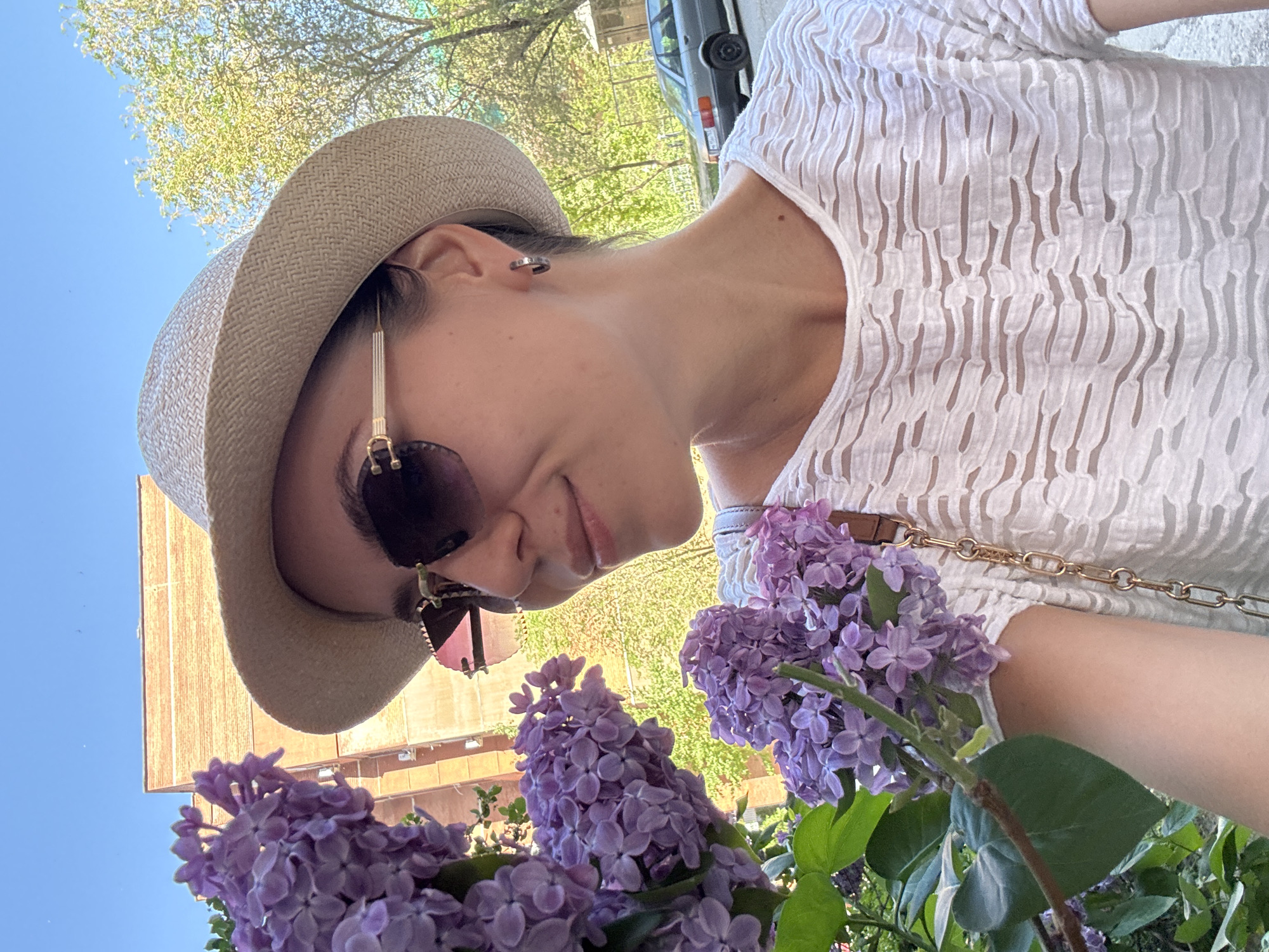 Woman documents morning outdoor activities across city locations