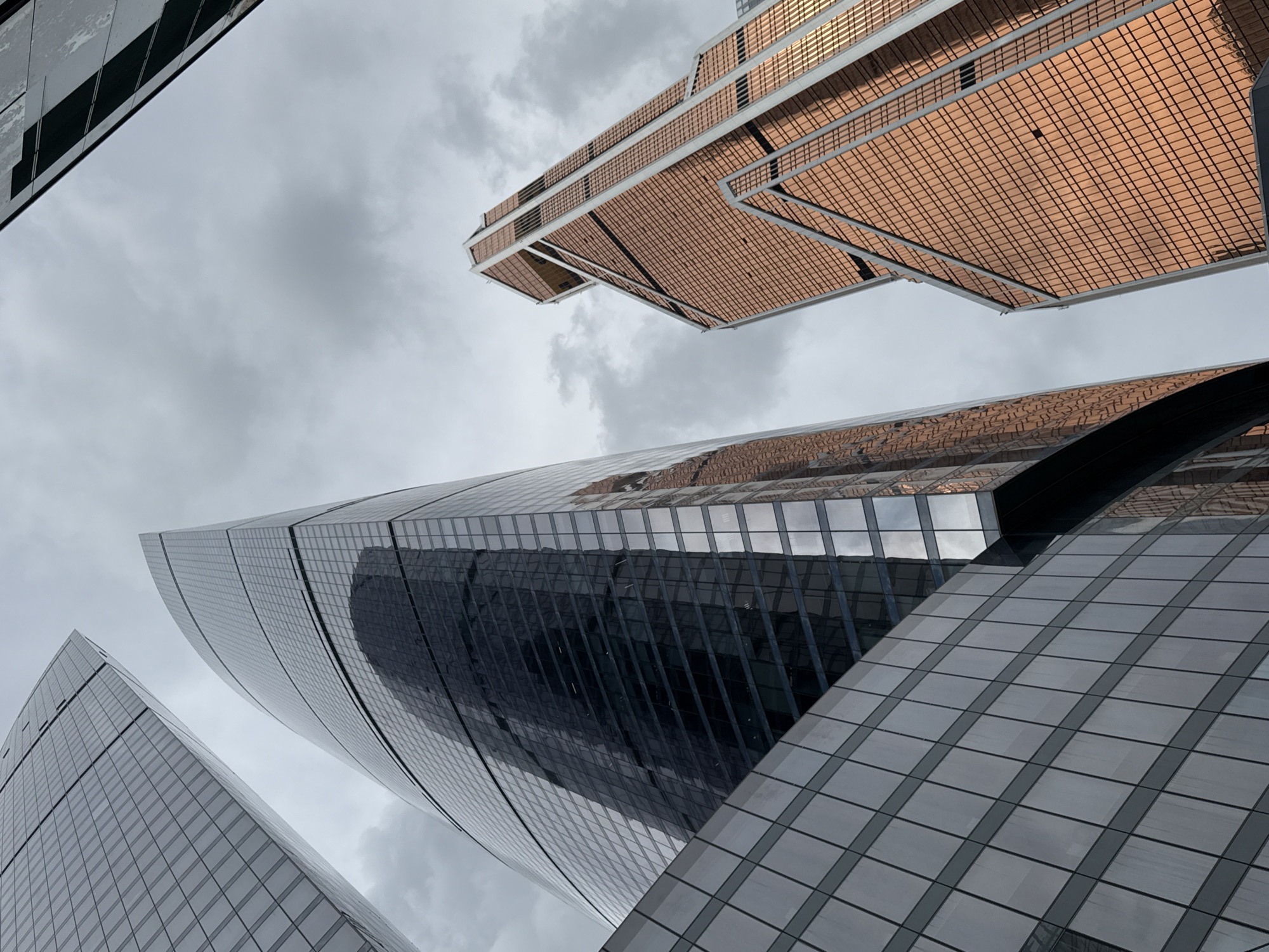 Daily life scenes documented in Khimki: skyscrapers, crowded metro