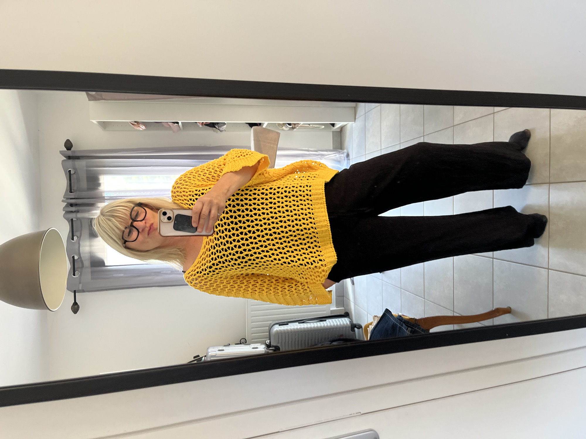 Woman documents Friday afternoon selfie session in Chambœuf, France