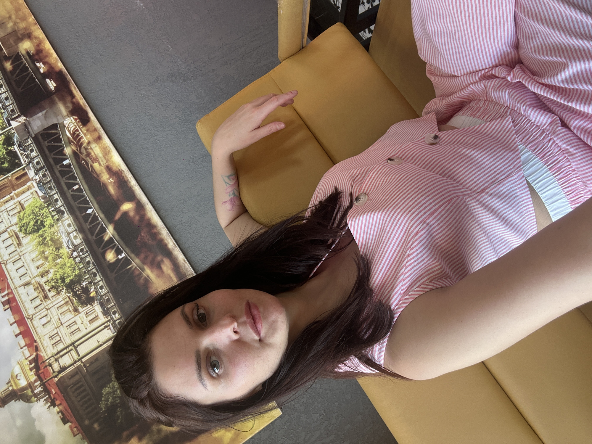 Selfie and kebab shop menu spotted in Novoselye, Russia