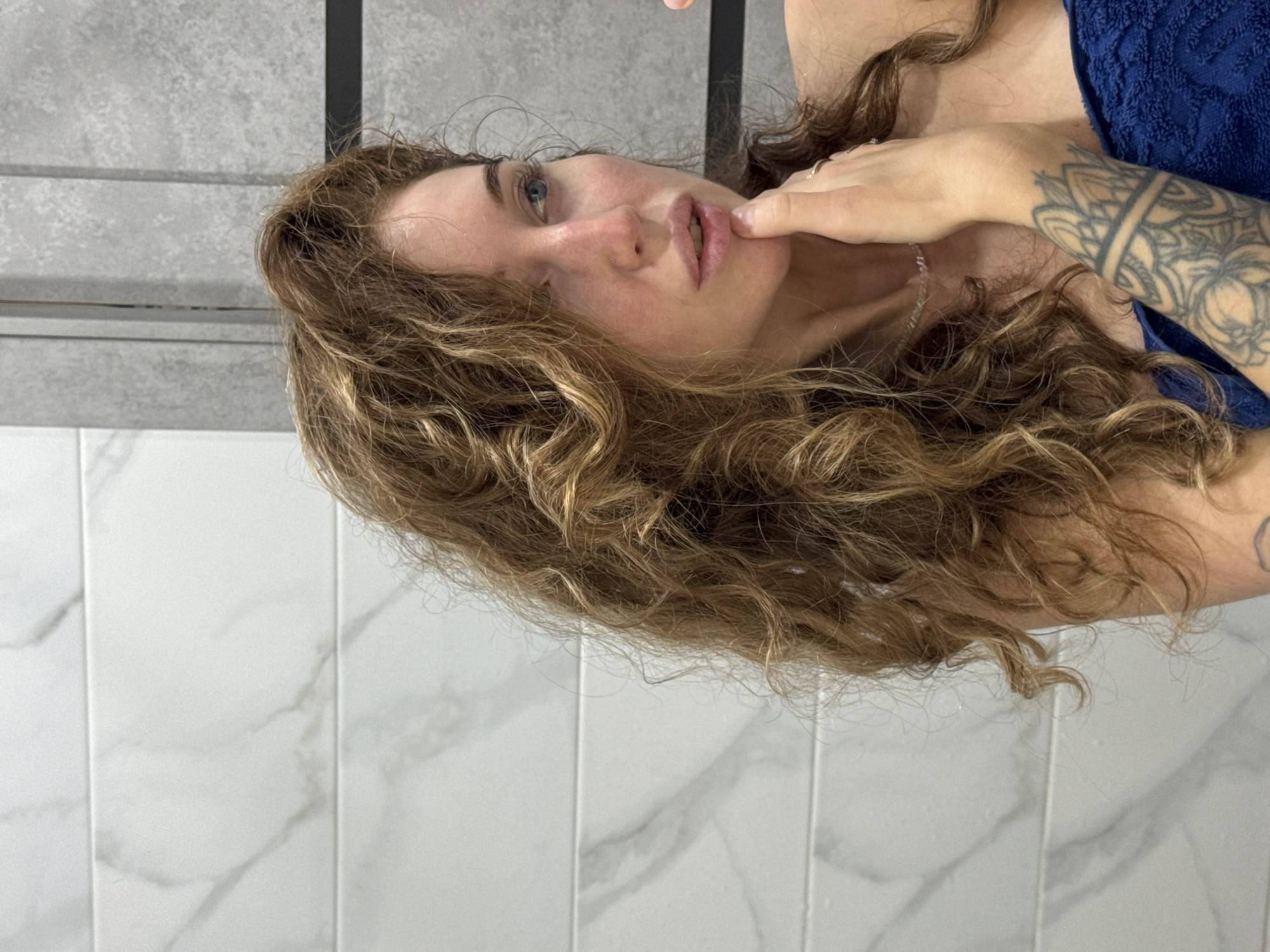 Woman's evening routine captured in intimate photographs in Chaikovsky